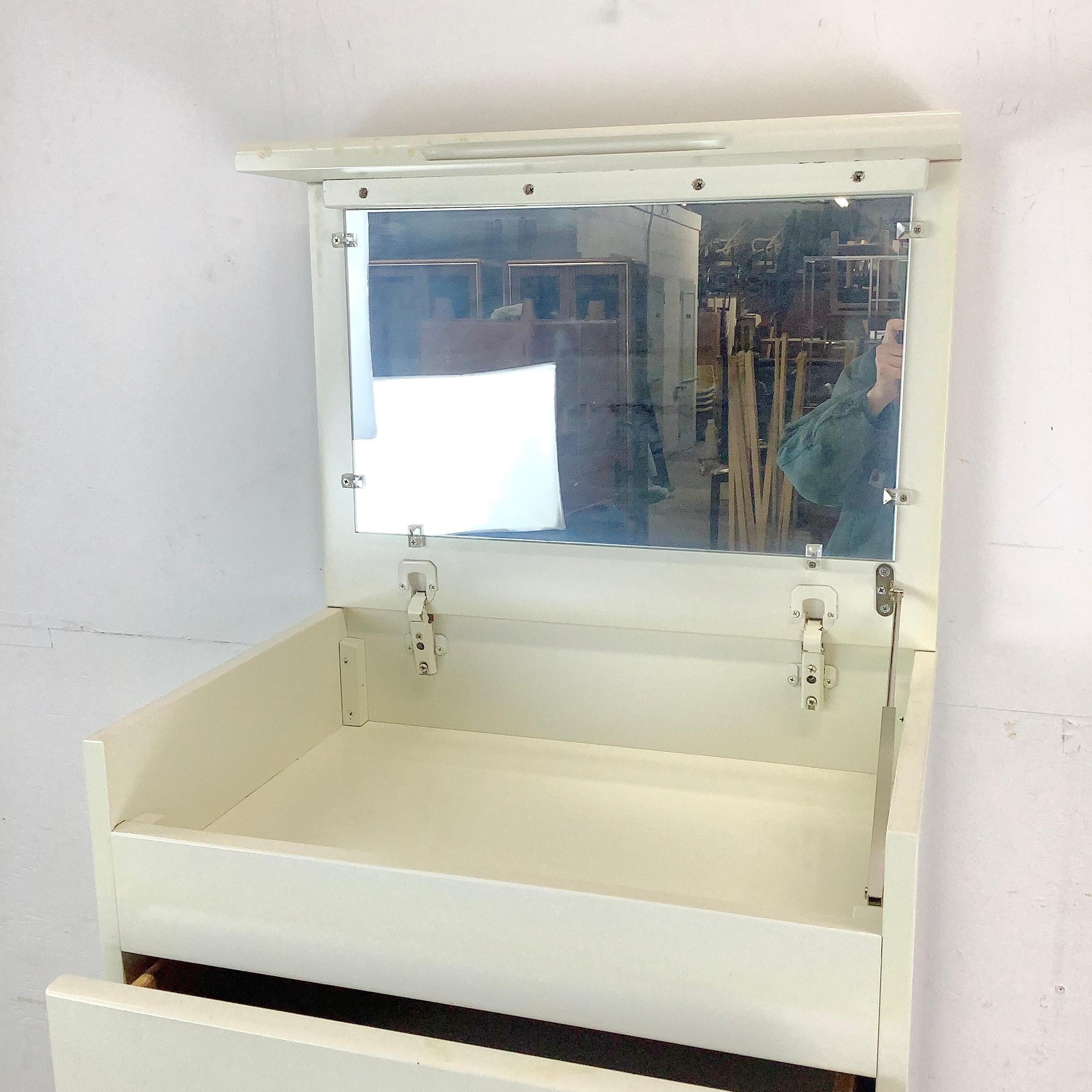 Vintage Modern Lingerie Chest With Jewelry Box 9