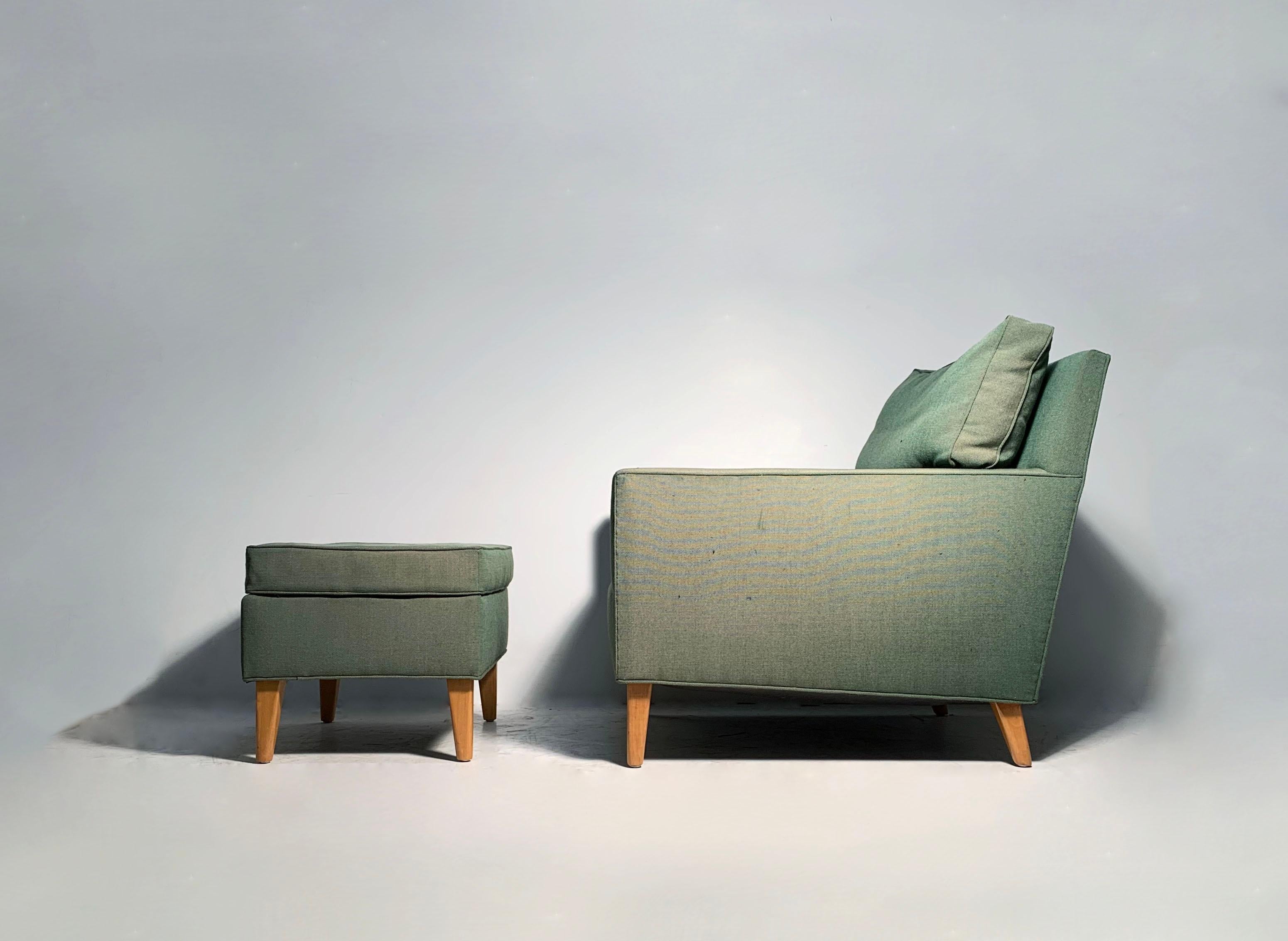 Vintage Modern Lounge Chair & Ottoman.

Ein Lounge Chair mit gutem Design und schönen Proportionen, der entweder nach Maß gefertigt oder von Watson & Boaler für einen Nachlass spezifiziert wurde.  Watson & Boaler war im 20. Jahrhundert ein
