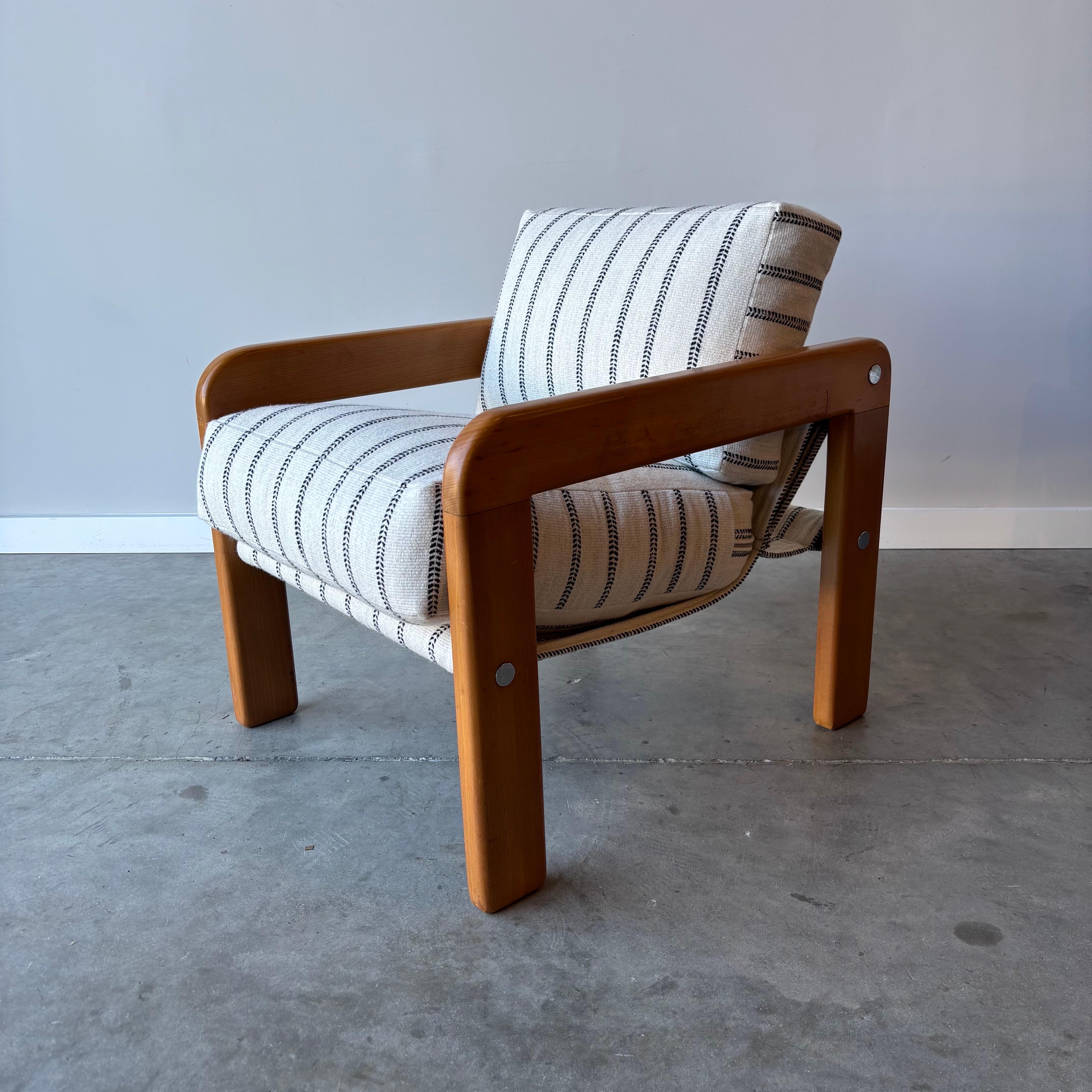 Late 20th Century Vintage Modern Lounge Chairs, a Pair For Sale