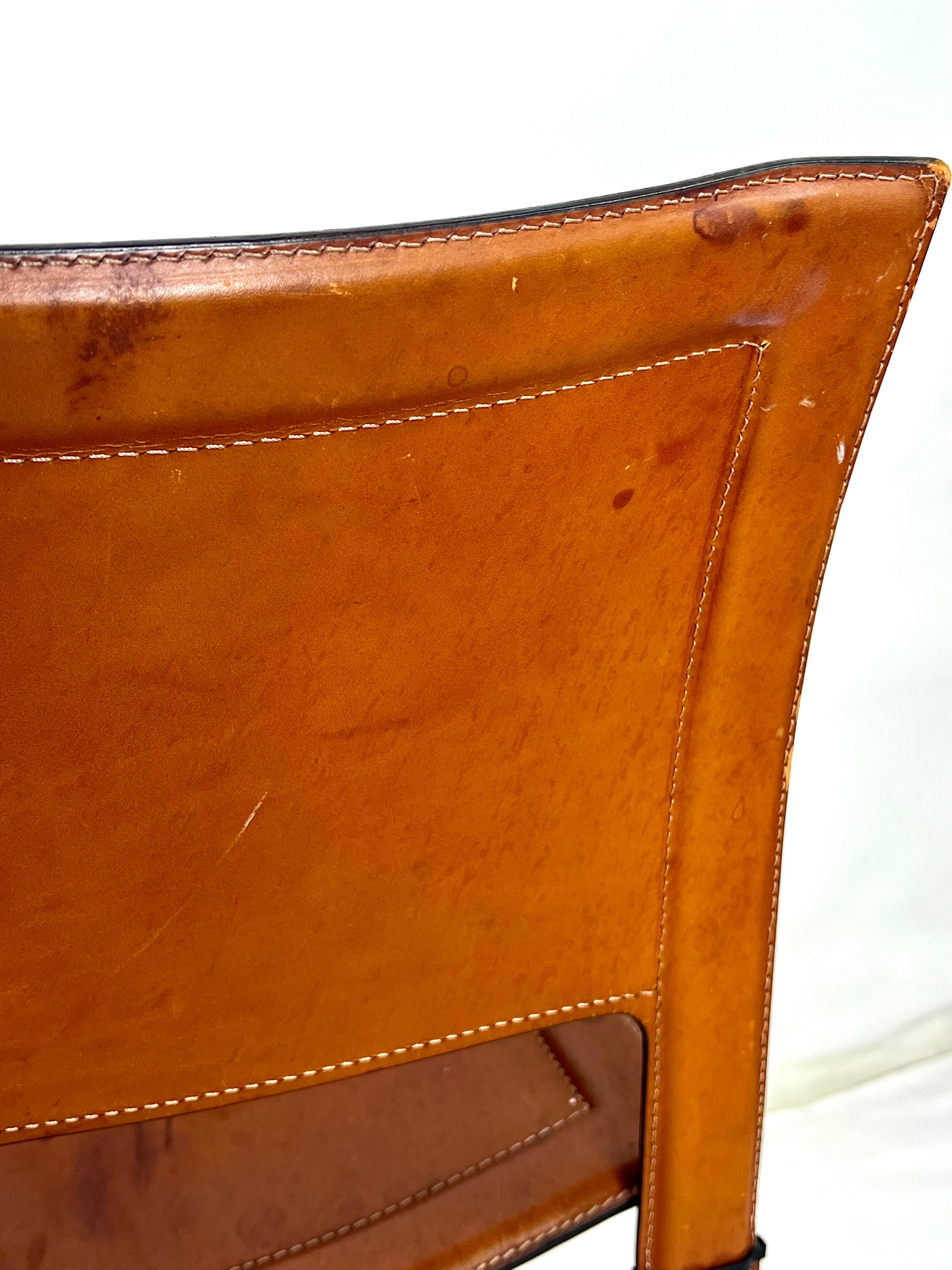 Paire de chaises modernes vintage en cuir rouge Matteo Grassi en vente 2