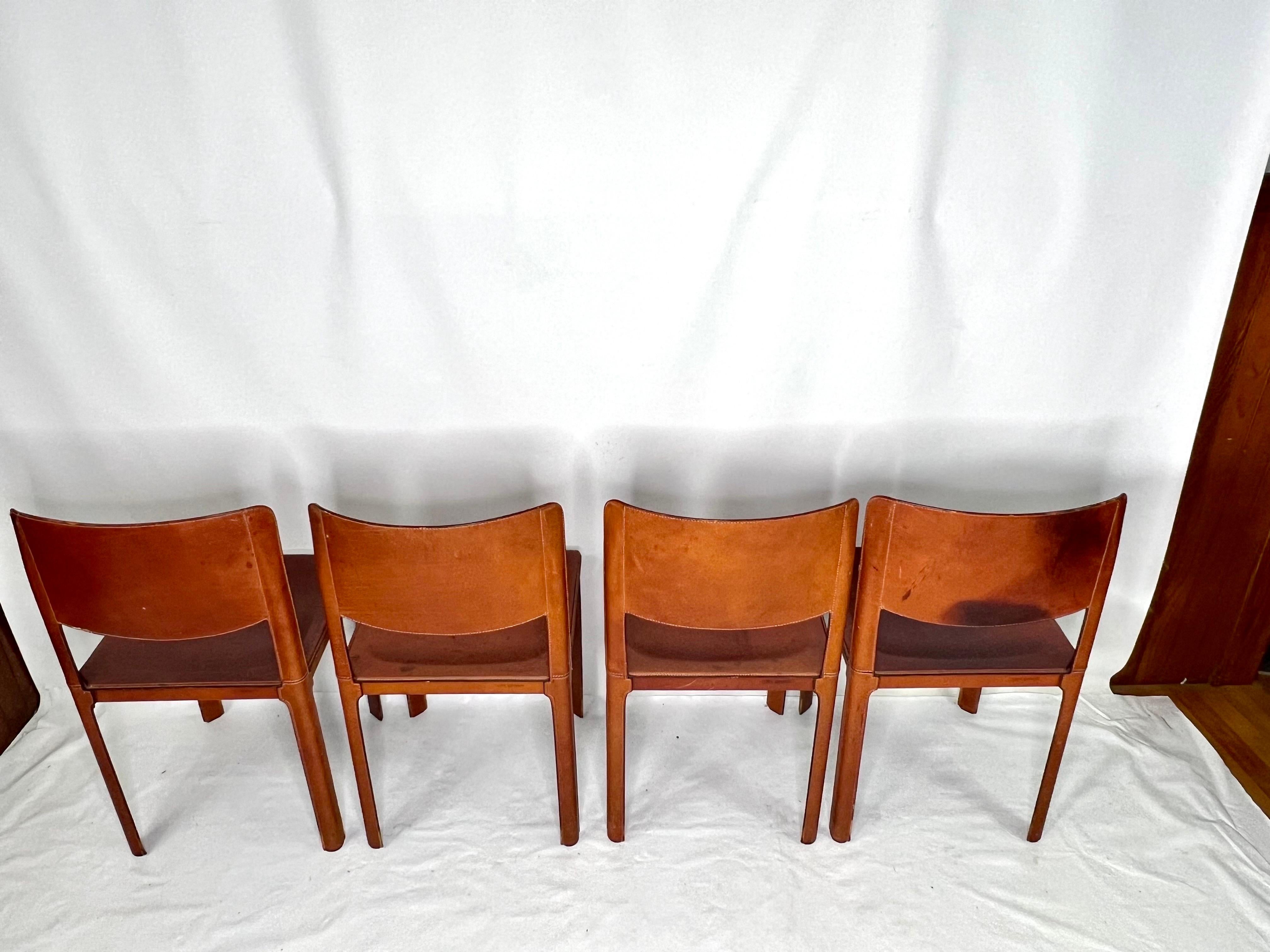 Mid-Century Modern Chaises modernes vintage en cuir rouge Matteo Grassi, lot de 4 en vente