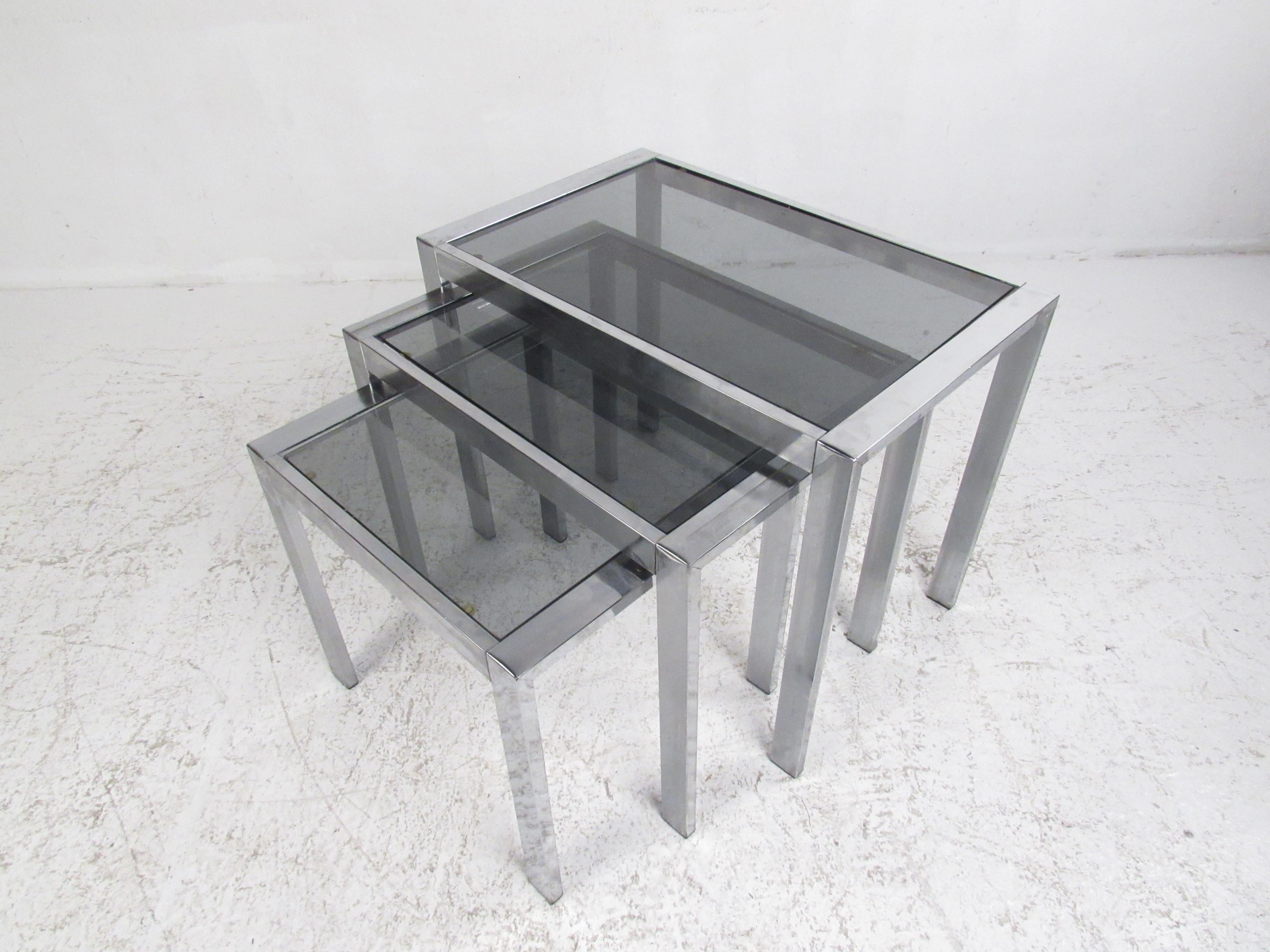 Mid-Century Modern VIntage Modern Metal and Glass Nesting Tables For Sale