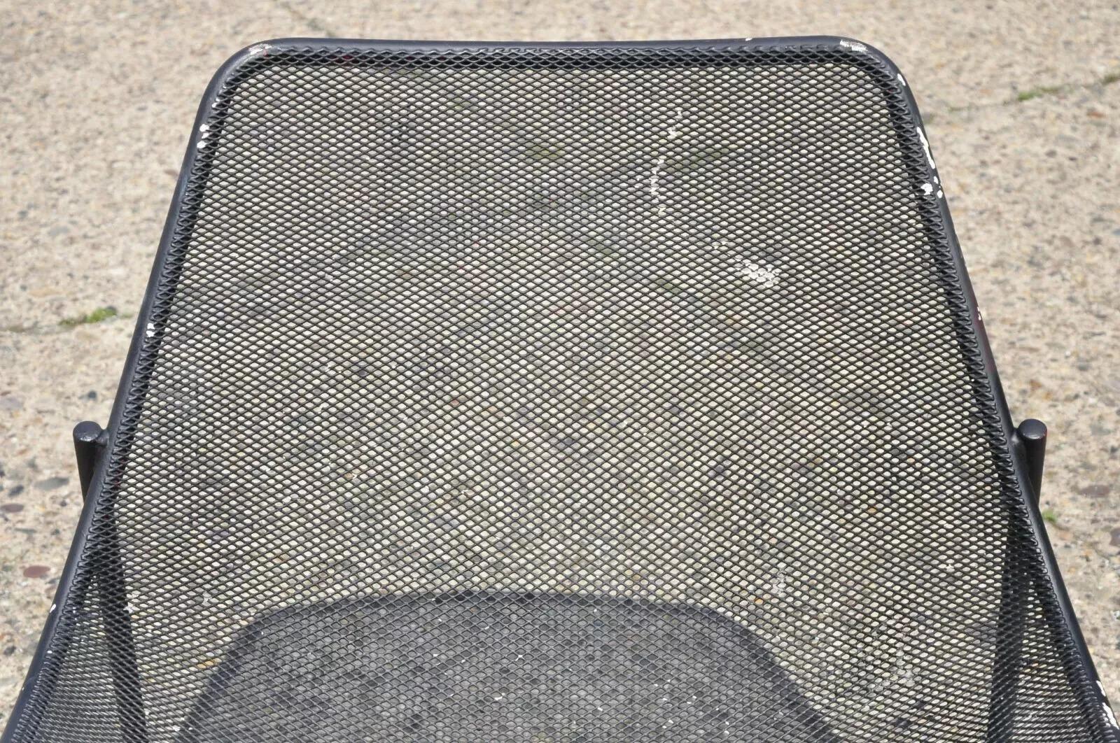 20th Century Vintage Modern Metal Mesh Perforated Wide Seat Patio Garden Lounge Chair For Sale