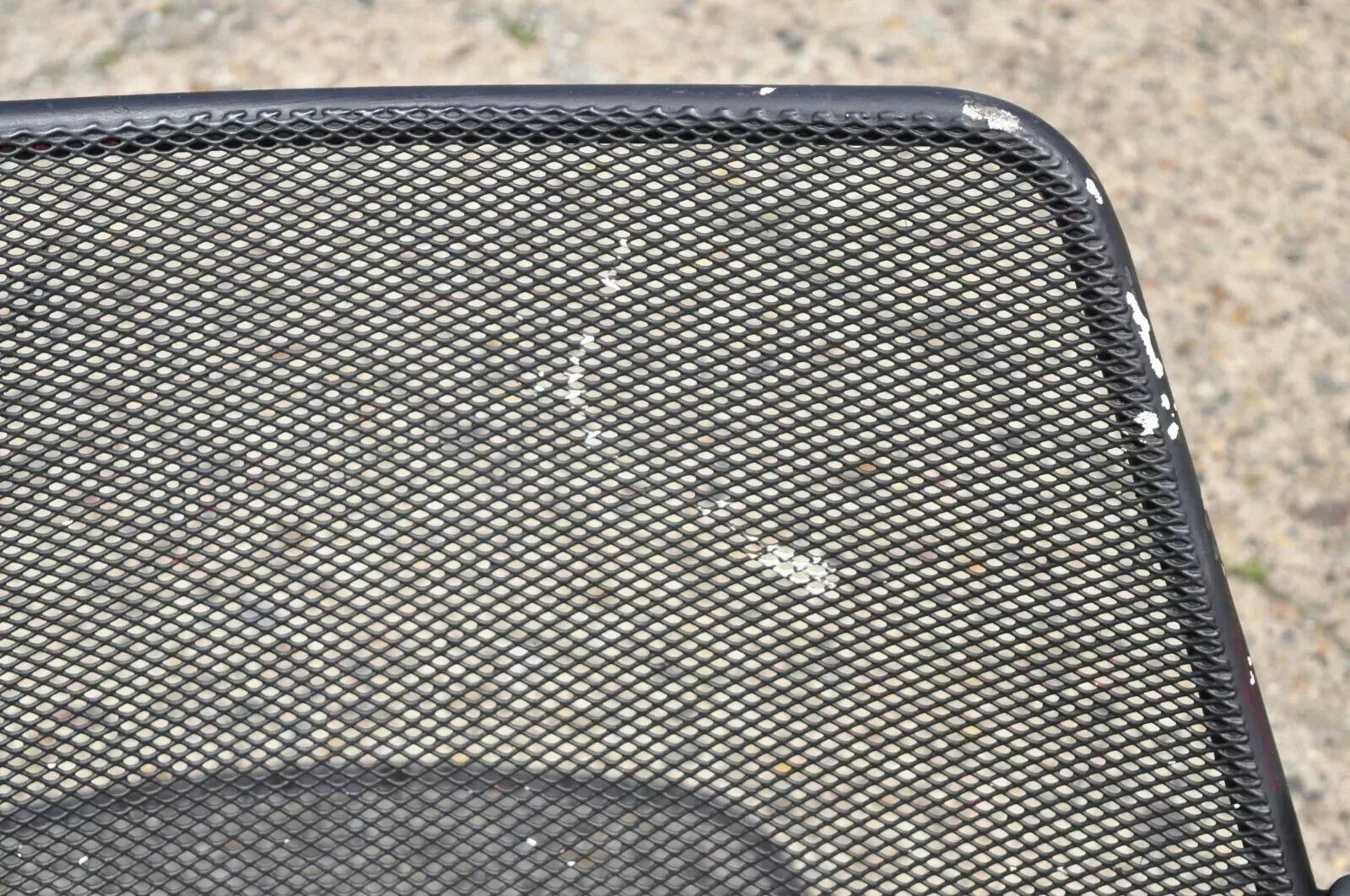 Vintage Modern Metal Mesh Perforated Wide Seat Patio Garden Lounge Chair For Sale 2