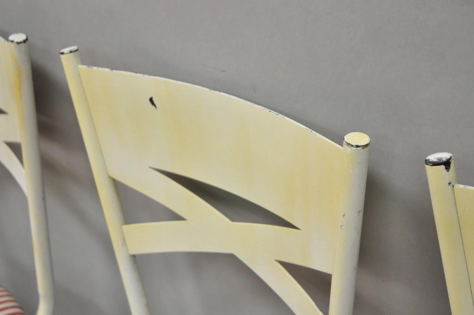 Vintage Modern Metall Weiß lackiert Swivel Amisco Counter Barhocker - Set von 4 im Angebot 2