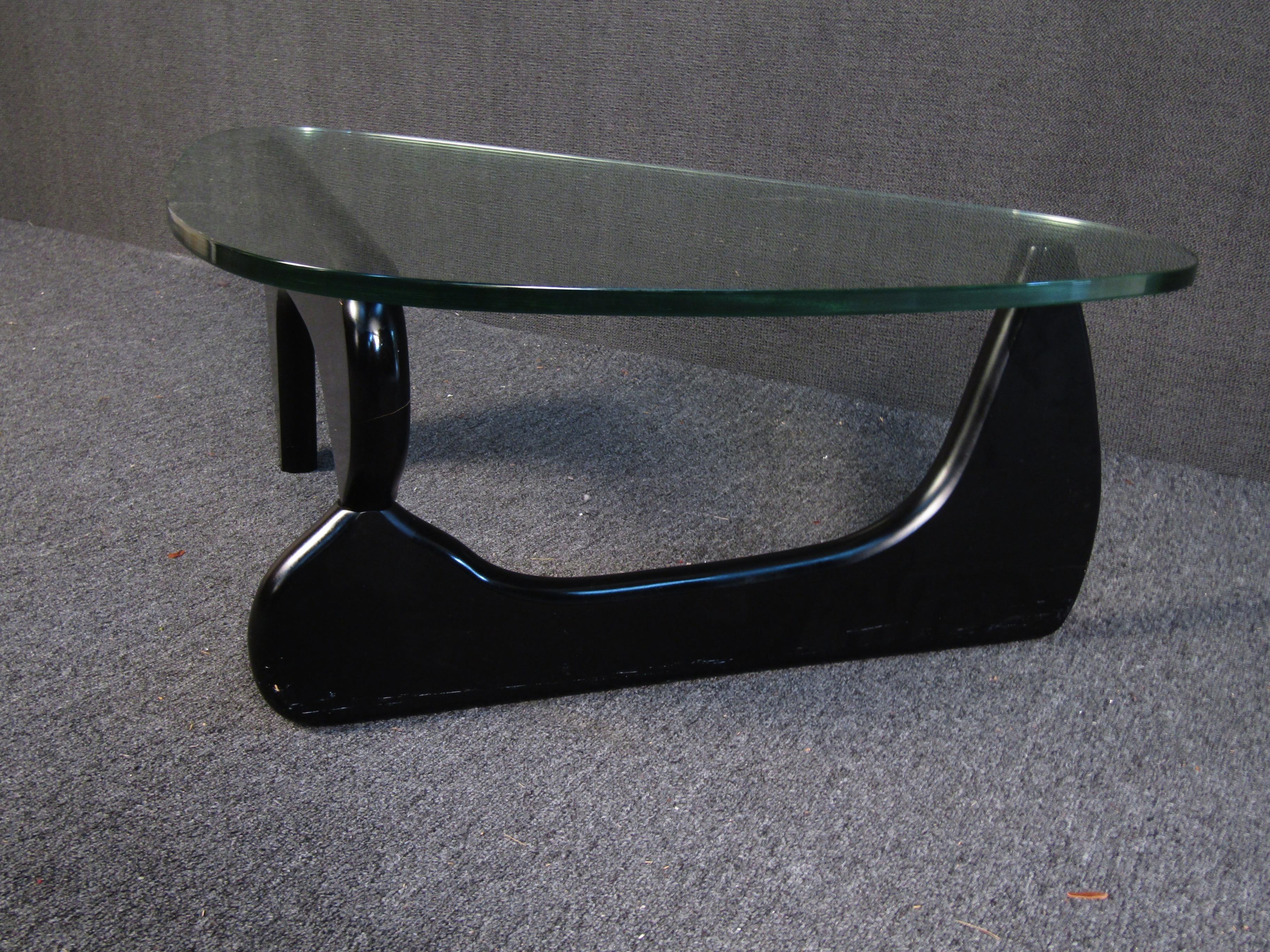 20th Century Vintage Modern Noguchi Style Coffee Table For Sale