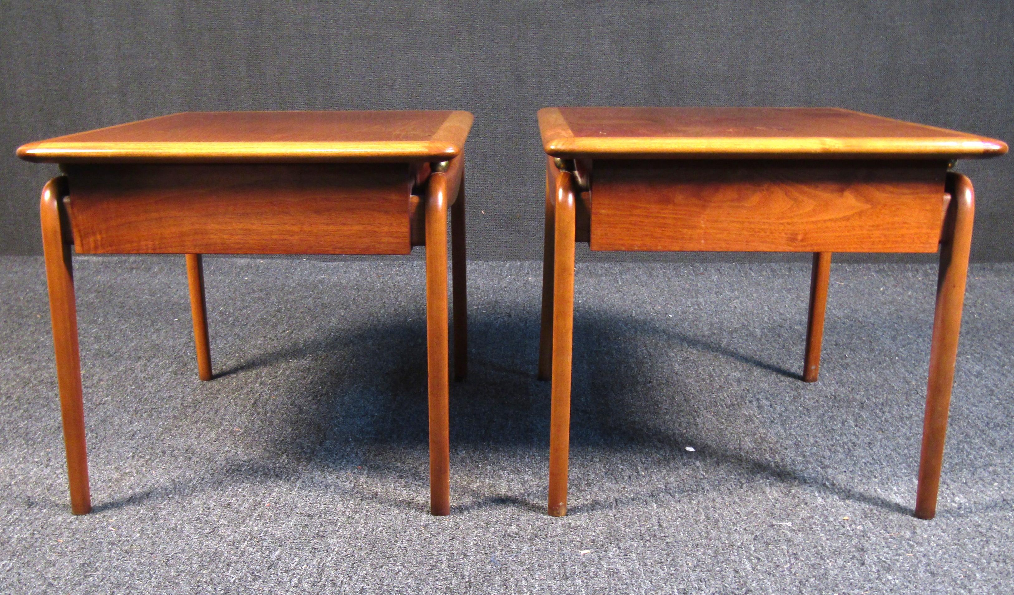 Vintage Modern Oak and Walnut End Tables by Lane In Good Condition In Brooklyn, NY