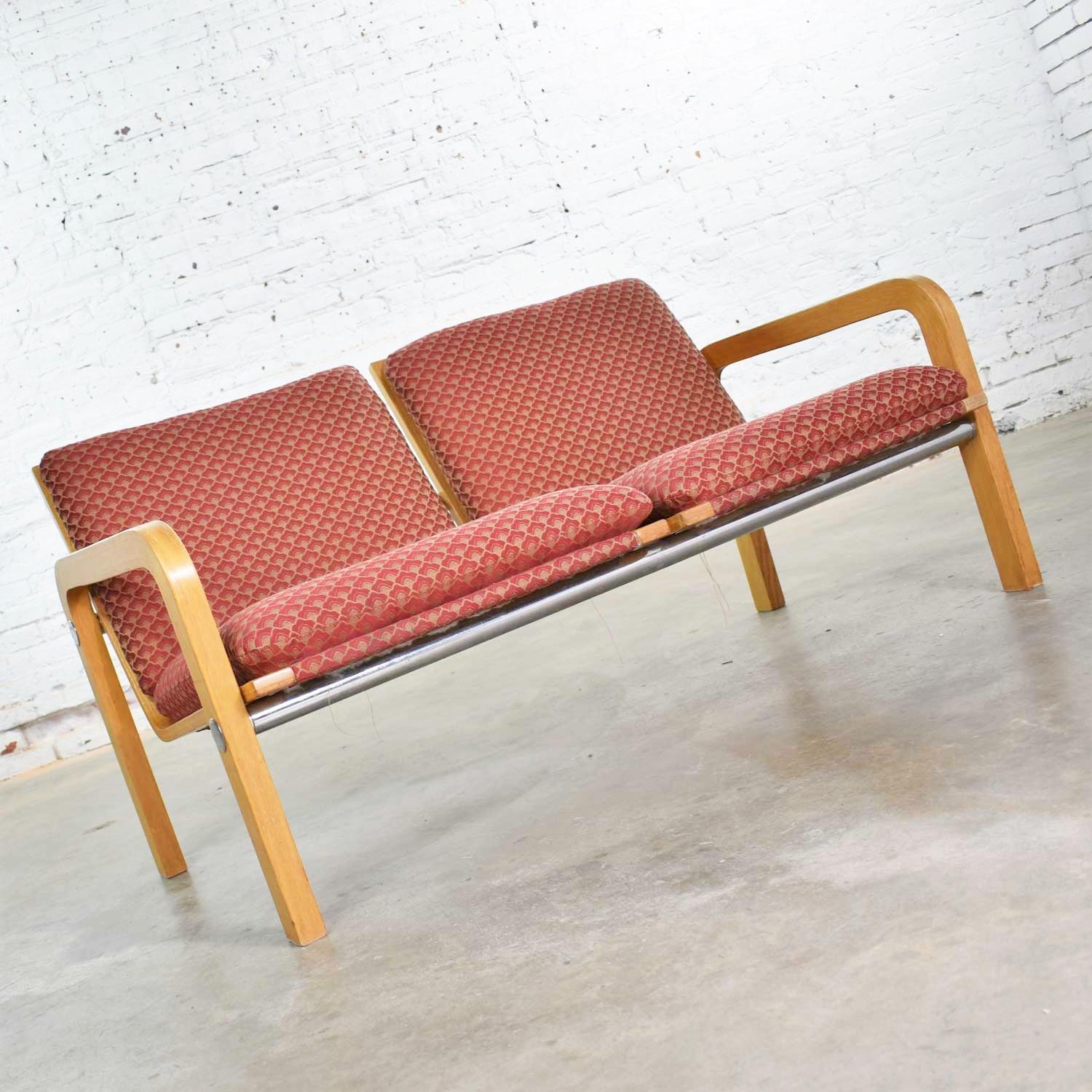 Vintage Modern Oak Bentwood & Chrome Two-Seat Settee or Bench Attr to Thonet  In Good Condition For Sale In Topeka, KS
