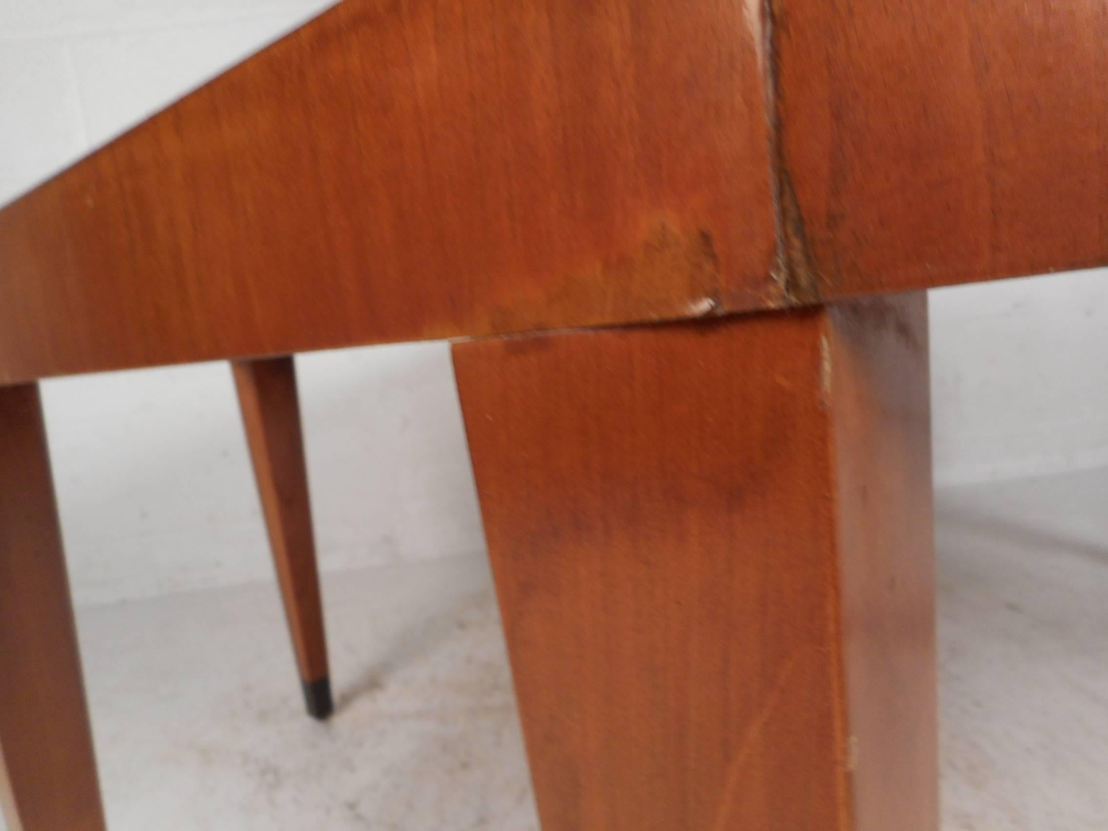 Fin du 20e siècle Table basse octogonale moderne et vintage par Baker Furniture en vente