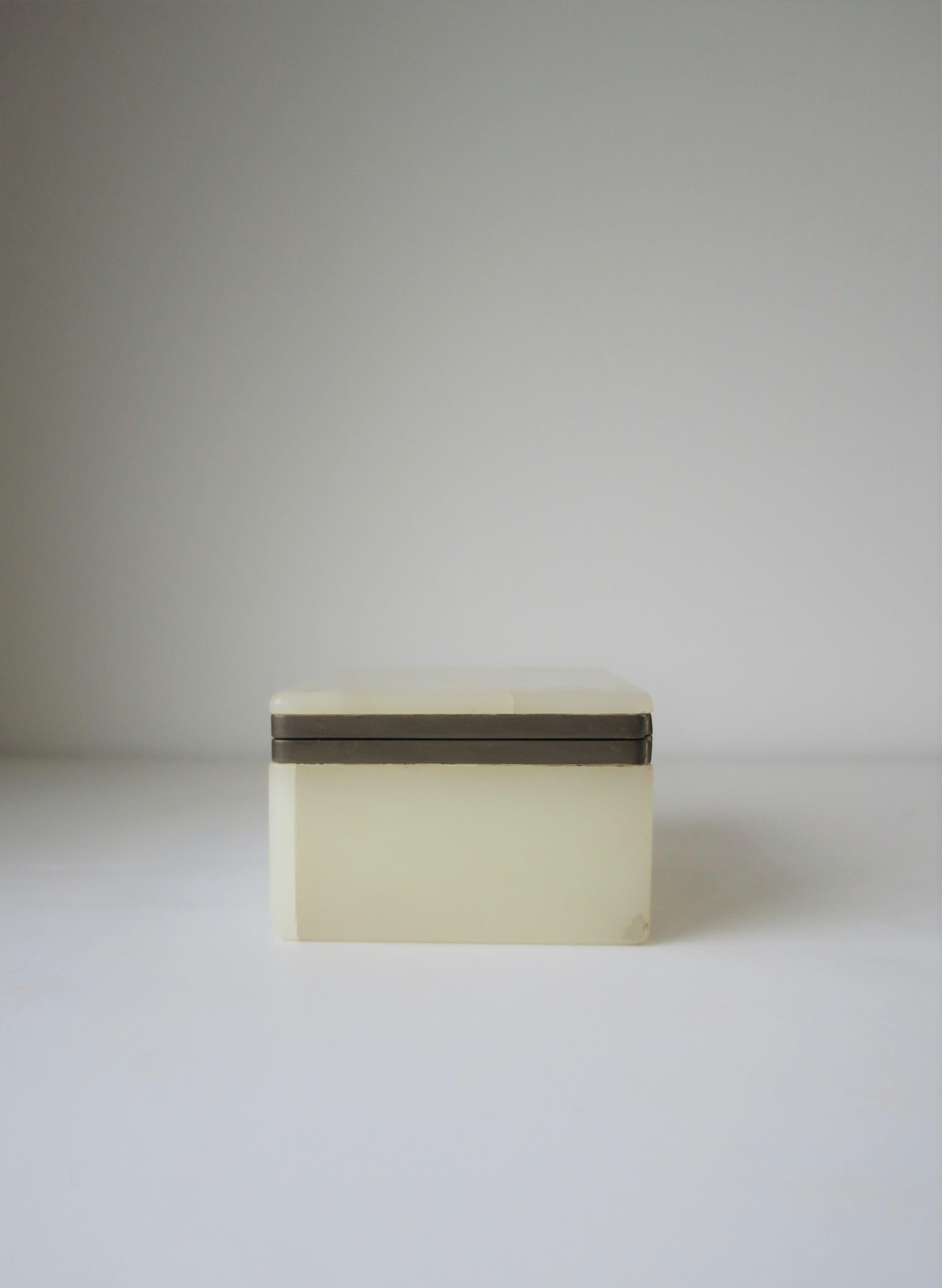 Modern White Onyx Marble and Brass Jewelry Box from Belgium 6