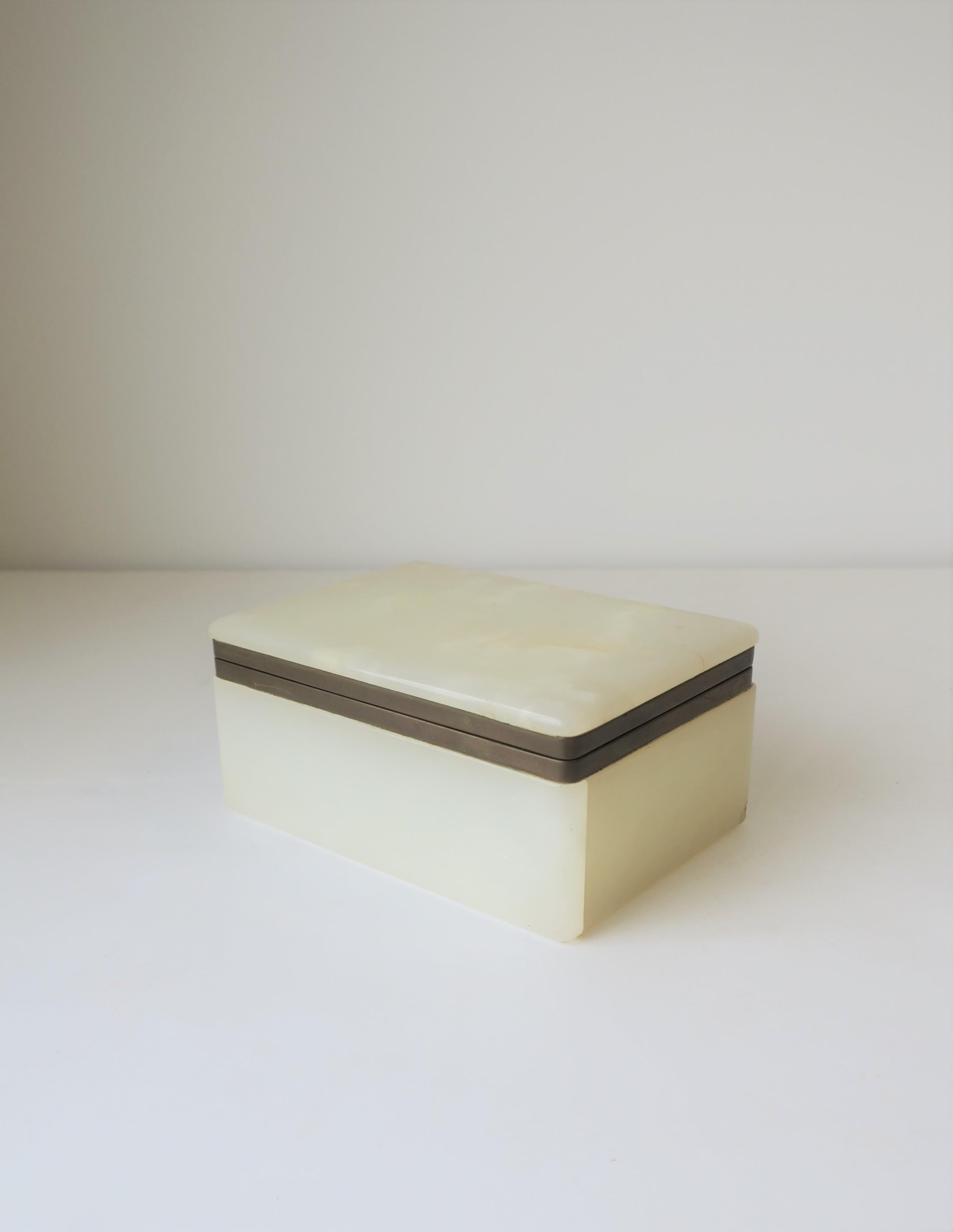 20th Century Modern White Onyx Marble and Brass Jewelry Box from Belgium