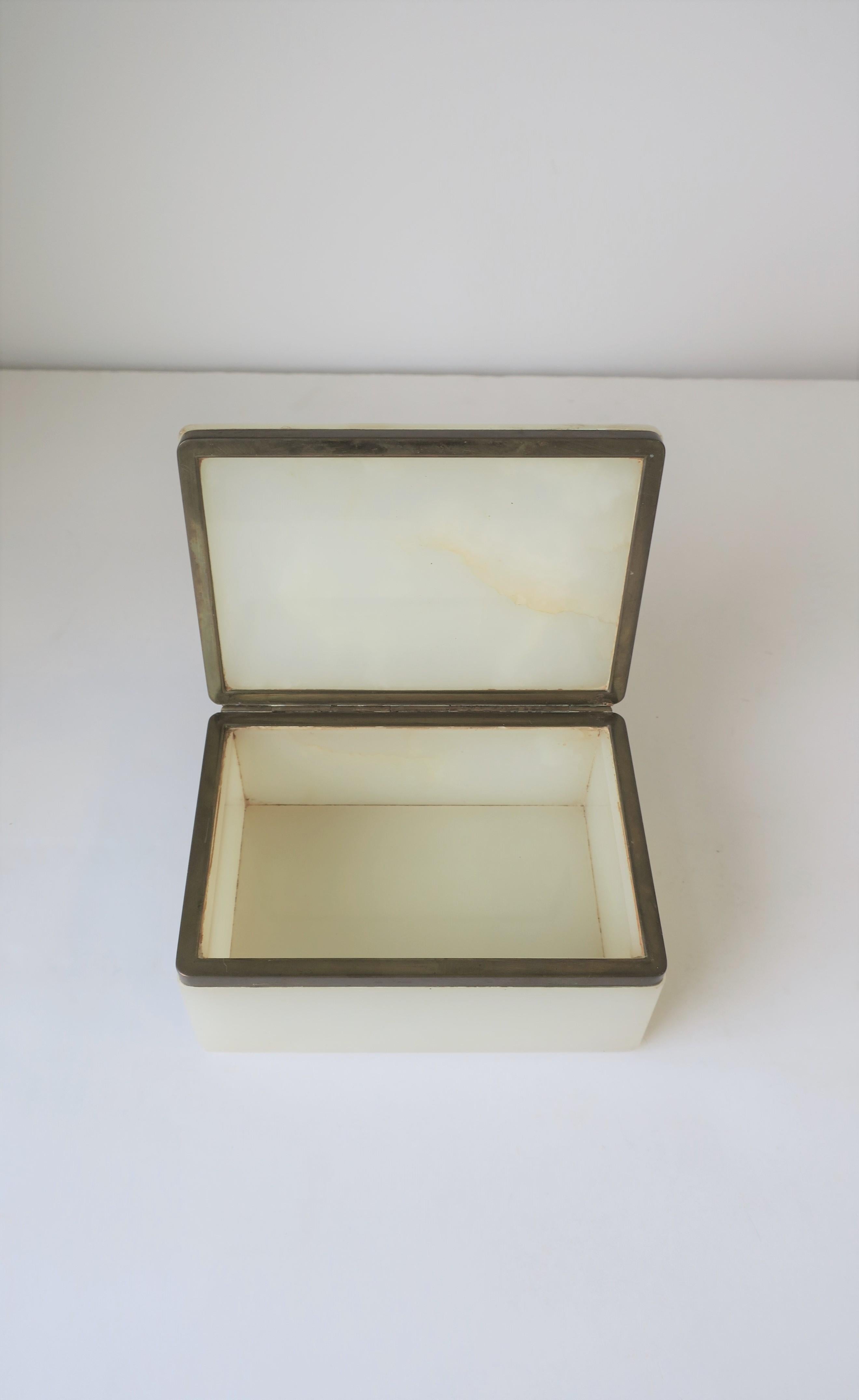 Modern White Onyx Marble and Brass Jewelry Box from Belgium 3
