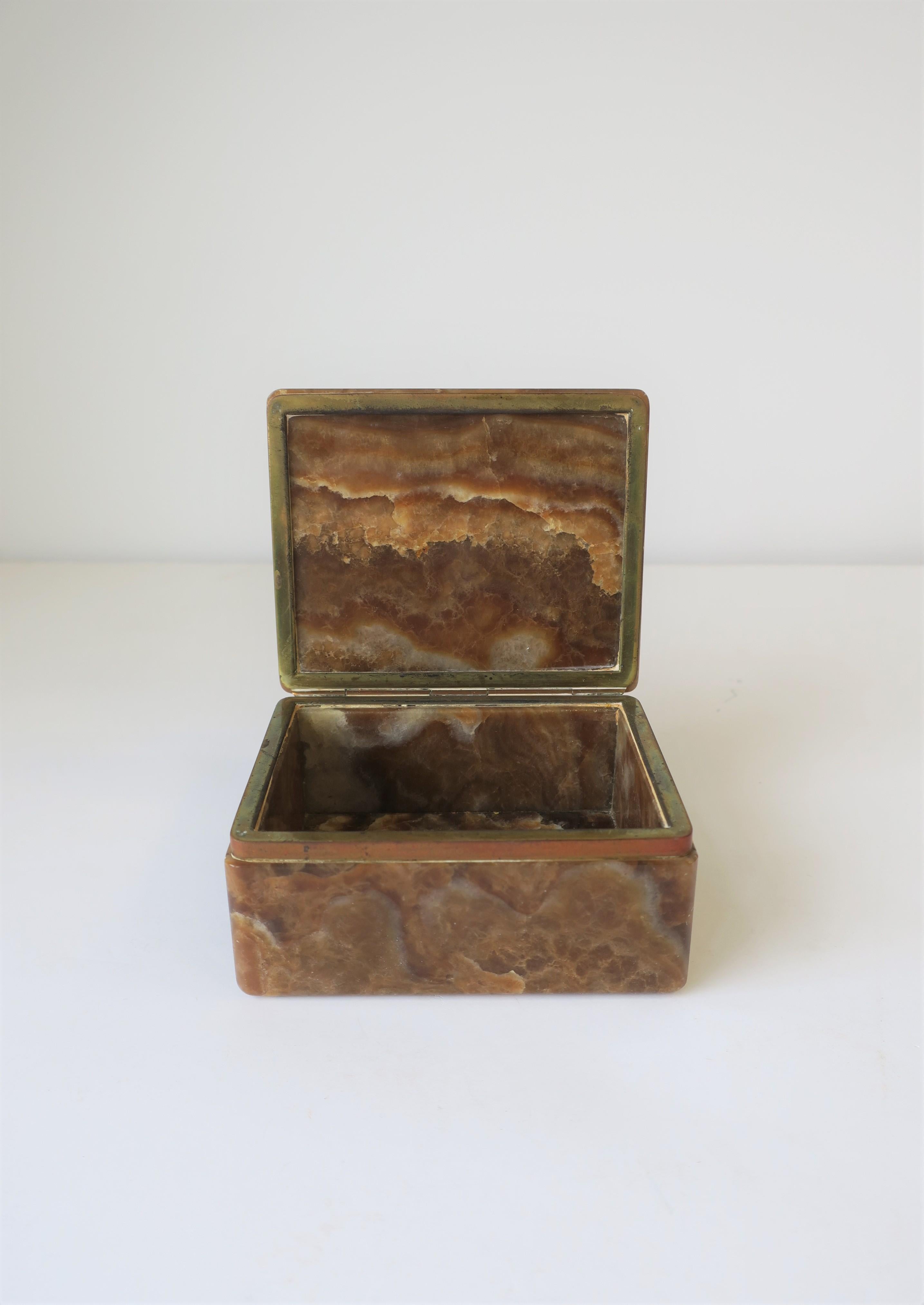 Belgian Modern Brown Onyx Marble and Brass Jewelry Box from Belgium For Sale 2