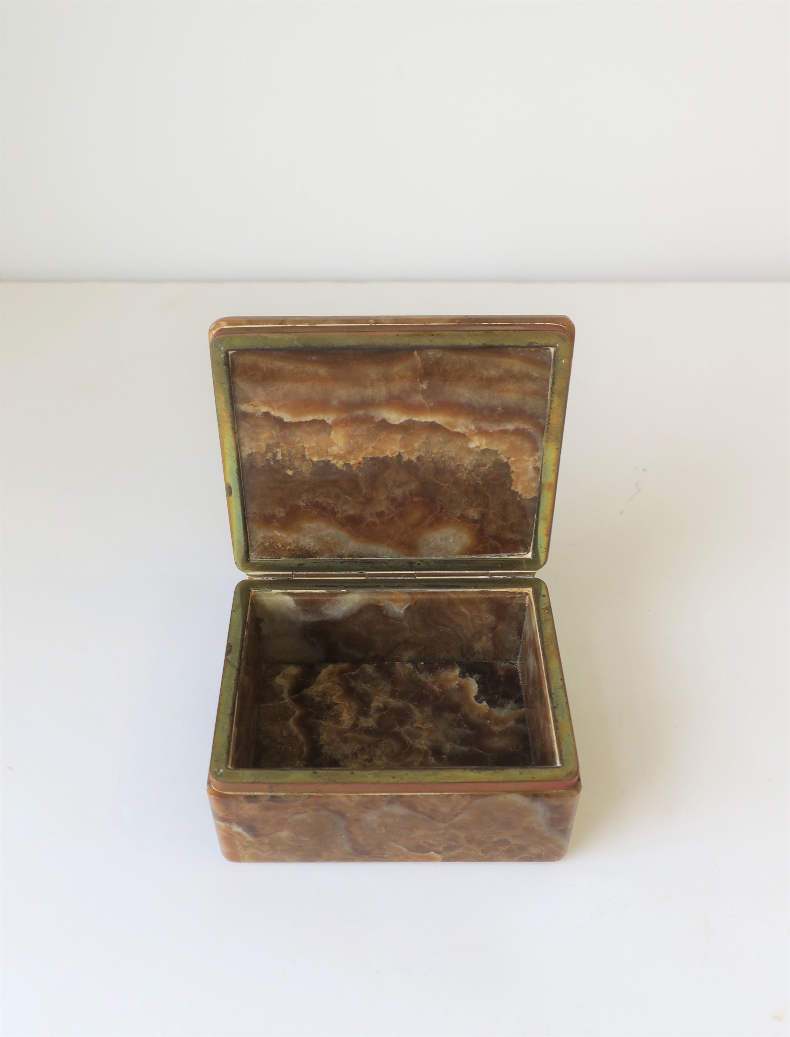 Belgian Modern Brown Onyx Marble and Brass Jewelry Box from Belgium For Sale 3