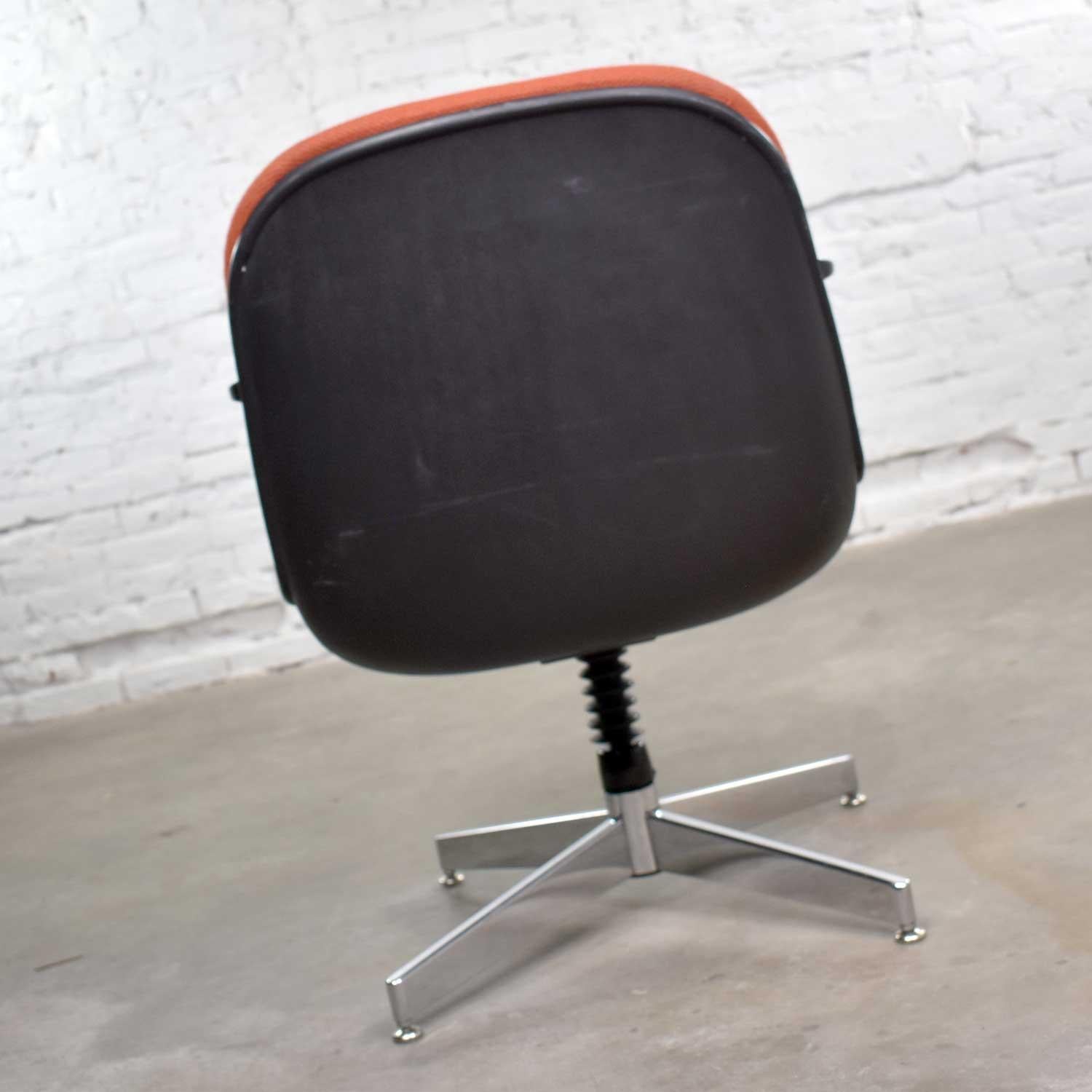 20th Century Vintage Modern Orange Fabric Hon Armchair Style of Charles Pollock for Knoll