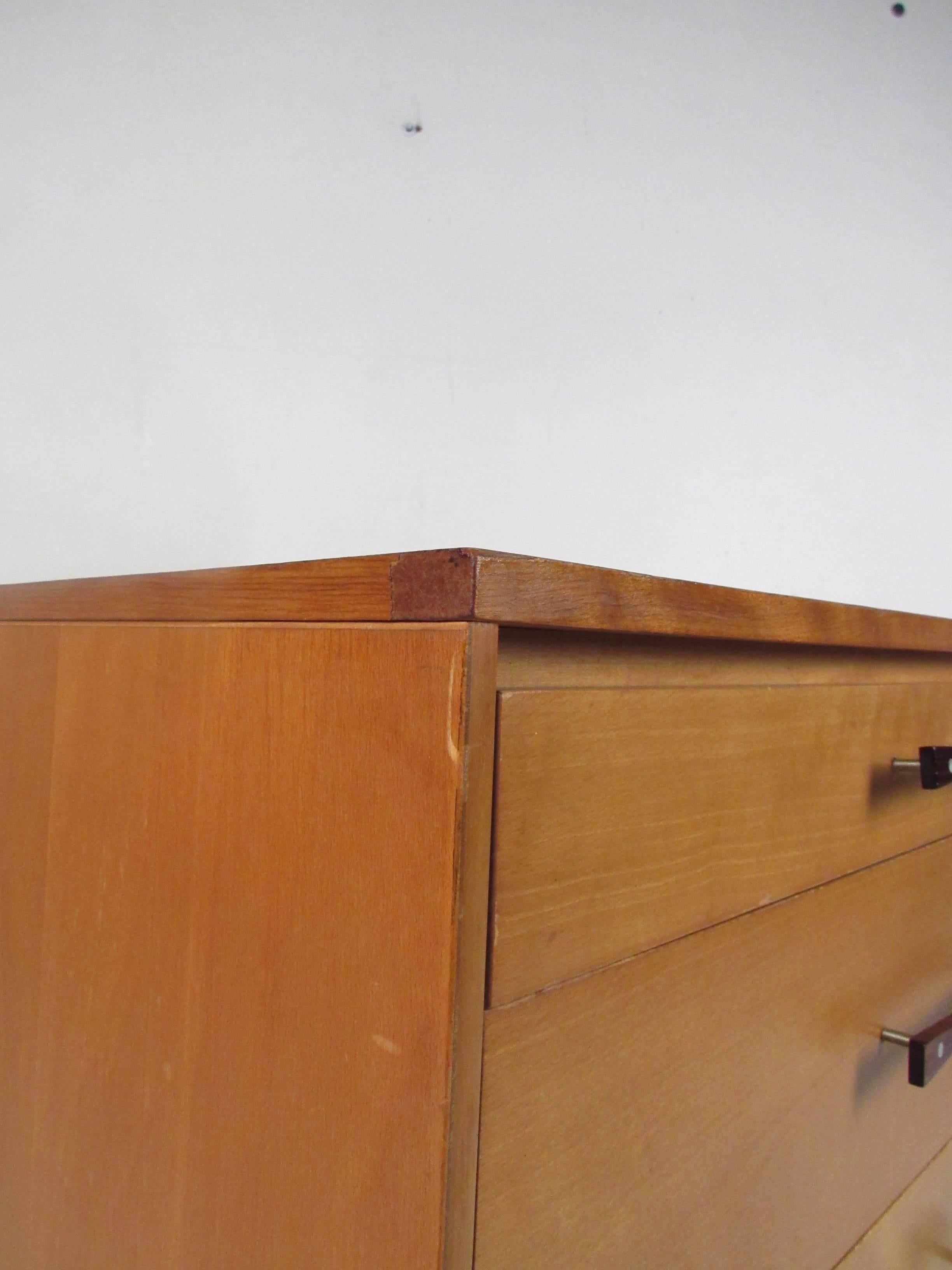 Vintage Modern Paul McCobb Dresser 4