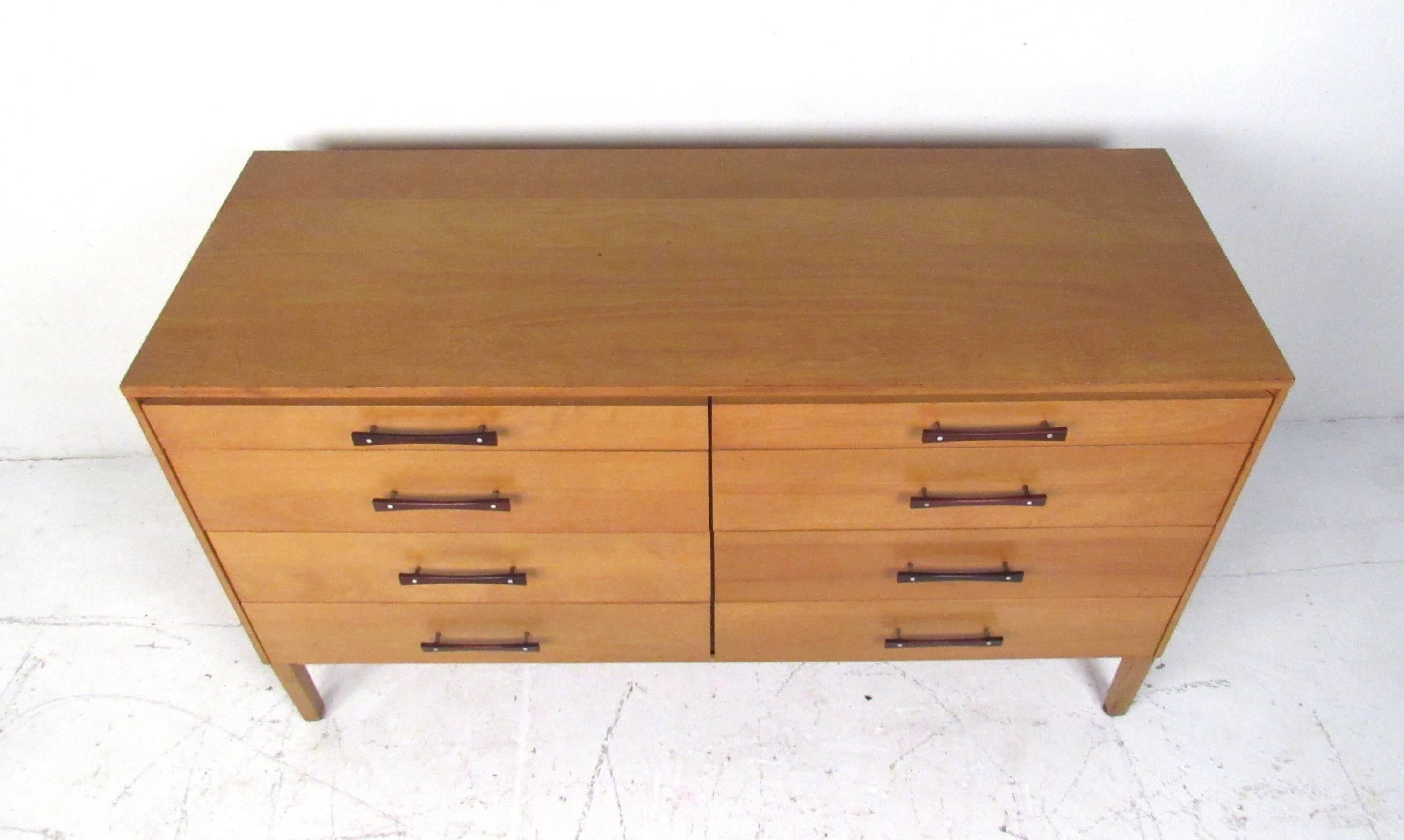 Mid-Century Modern Vintage Modern Paul McCobb Dresser