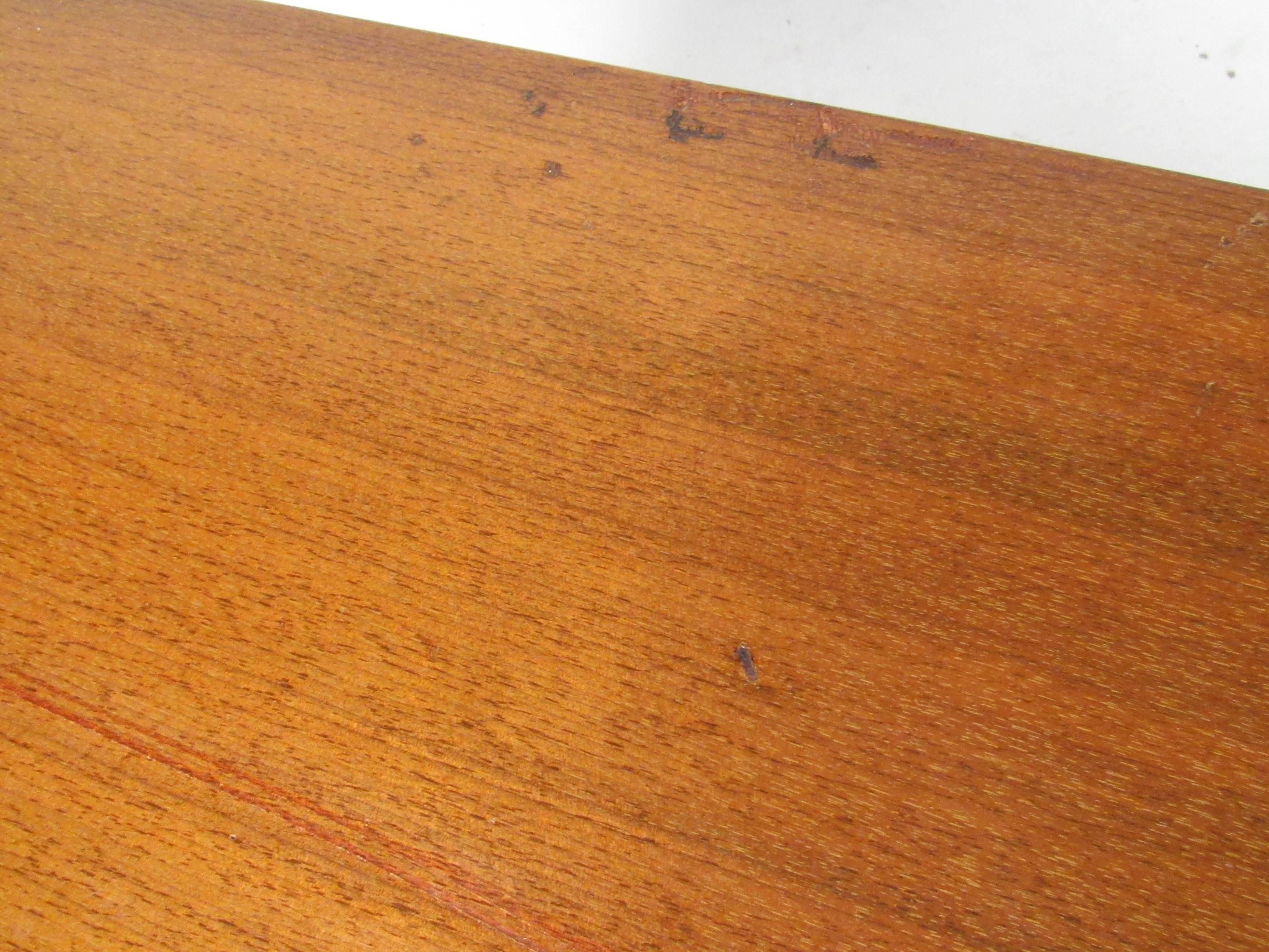 Vintage Modern R-Way Bedroom Dresser 9