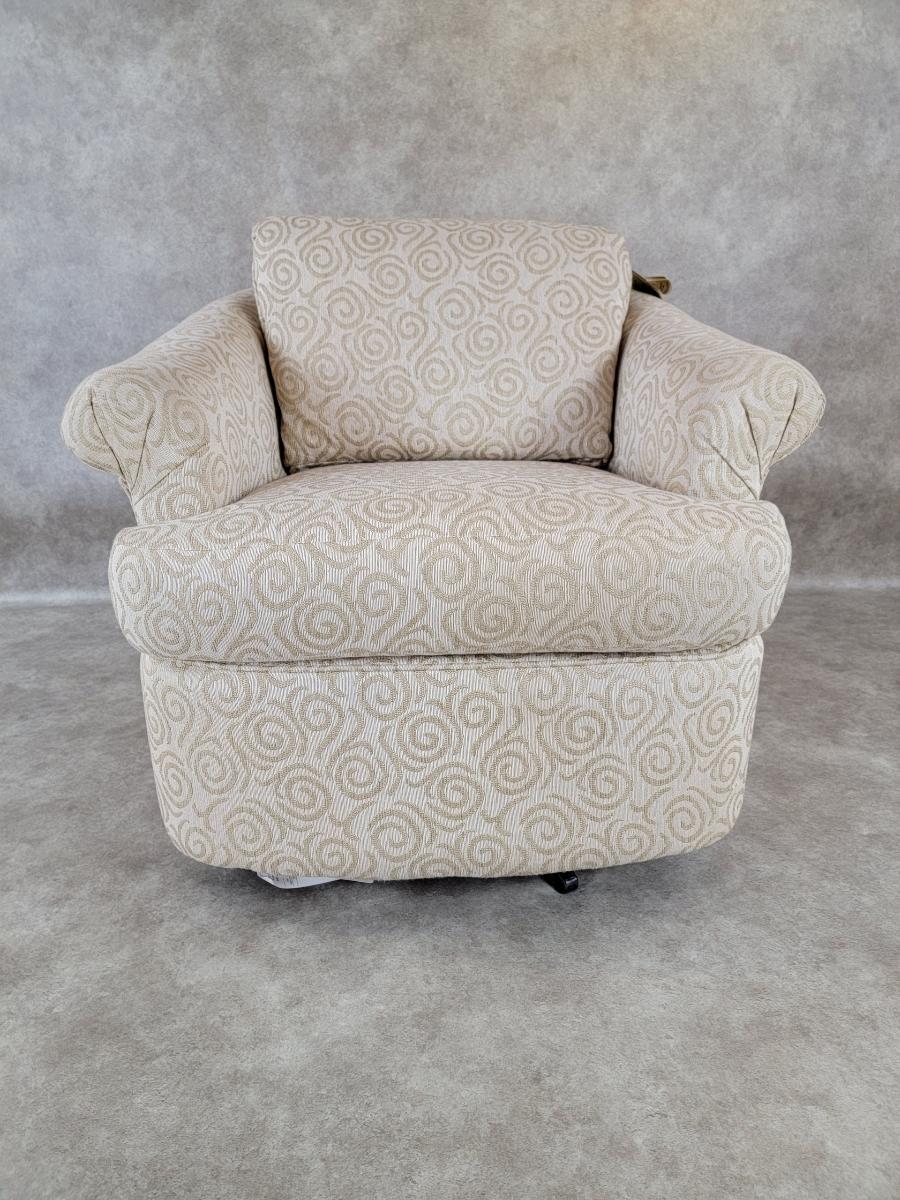 Inconnu Vintage Modern Retro Upholstered Scroll Arm Swivel Lounge By  Sam Moore en vente