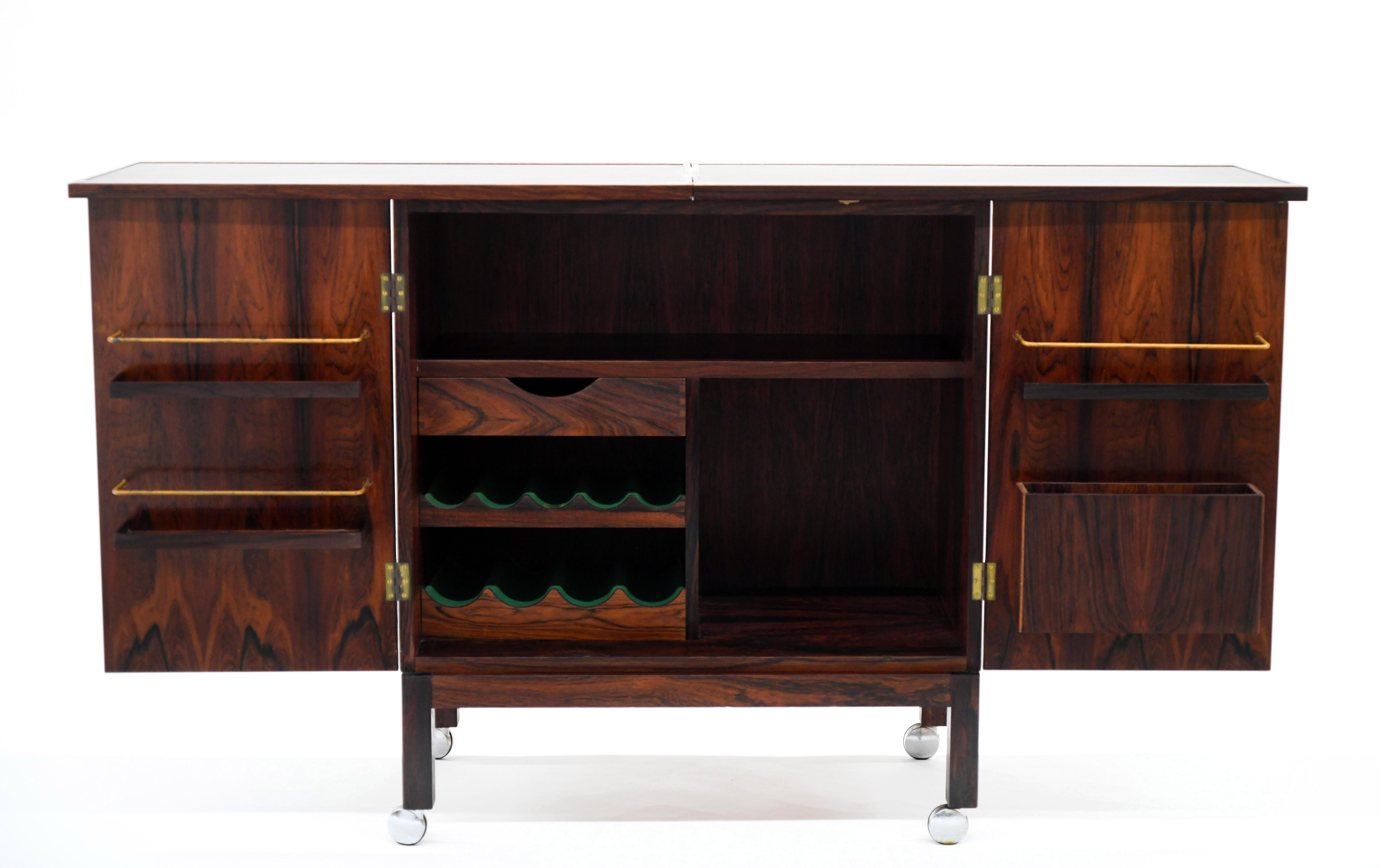 Vintage Modern Rosewood Bar Cabinet by Torbjøron Afdal for Bruksbo of Norway In Good Condition In Washington, DC