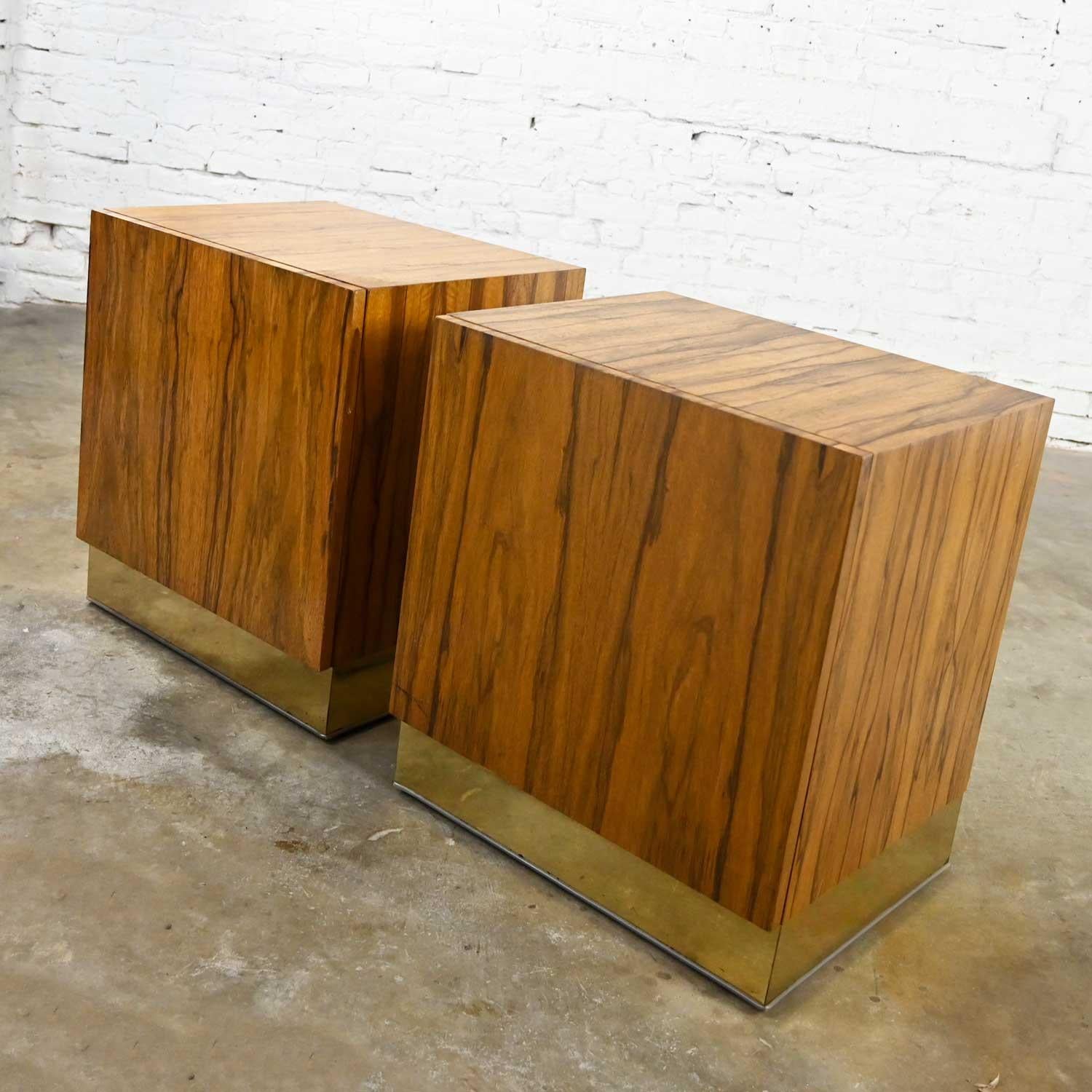 Paire de tables de nuit cubiques modernes et vintage en bois de rose de Milo Baughman pour Thayer Coggin en vente 8