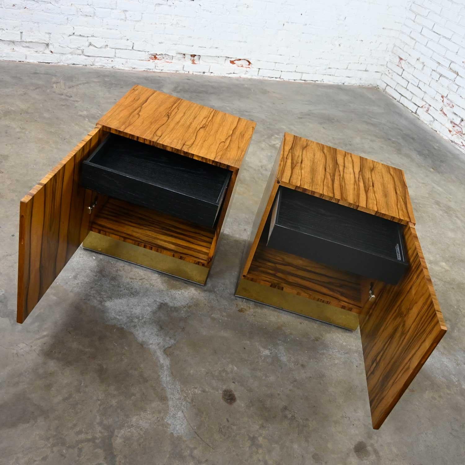 Late 20th Century Vintage Modern Rosewood Pair Cube Nightstands by Milo Baughman for Thayer Coggin For Sale