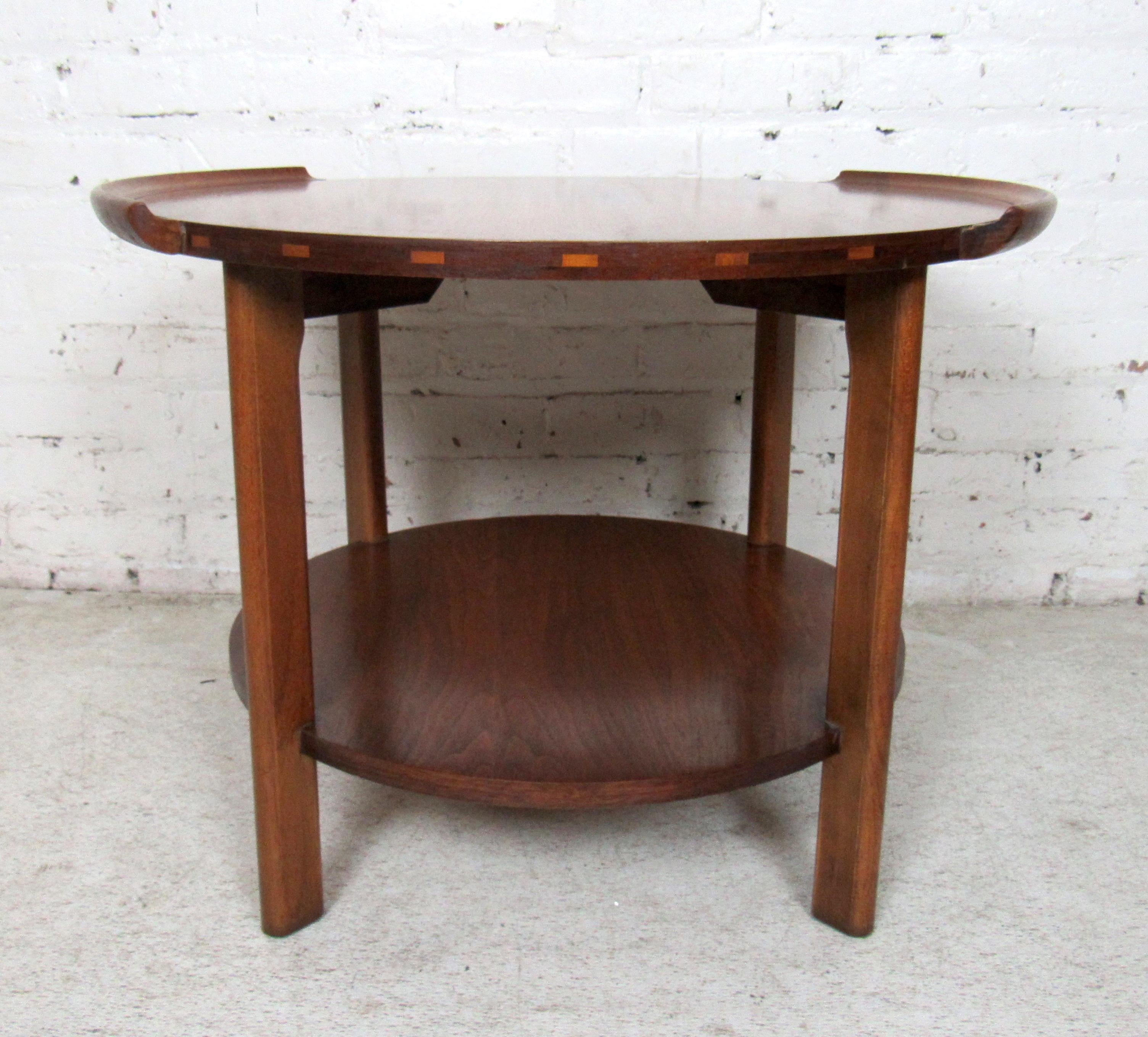 Mid-Century Modern Vintage Modern Round Side Table by Lane