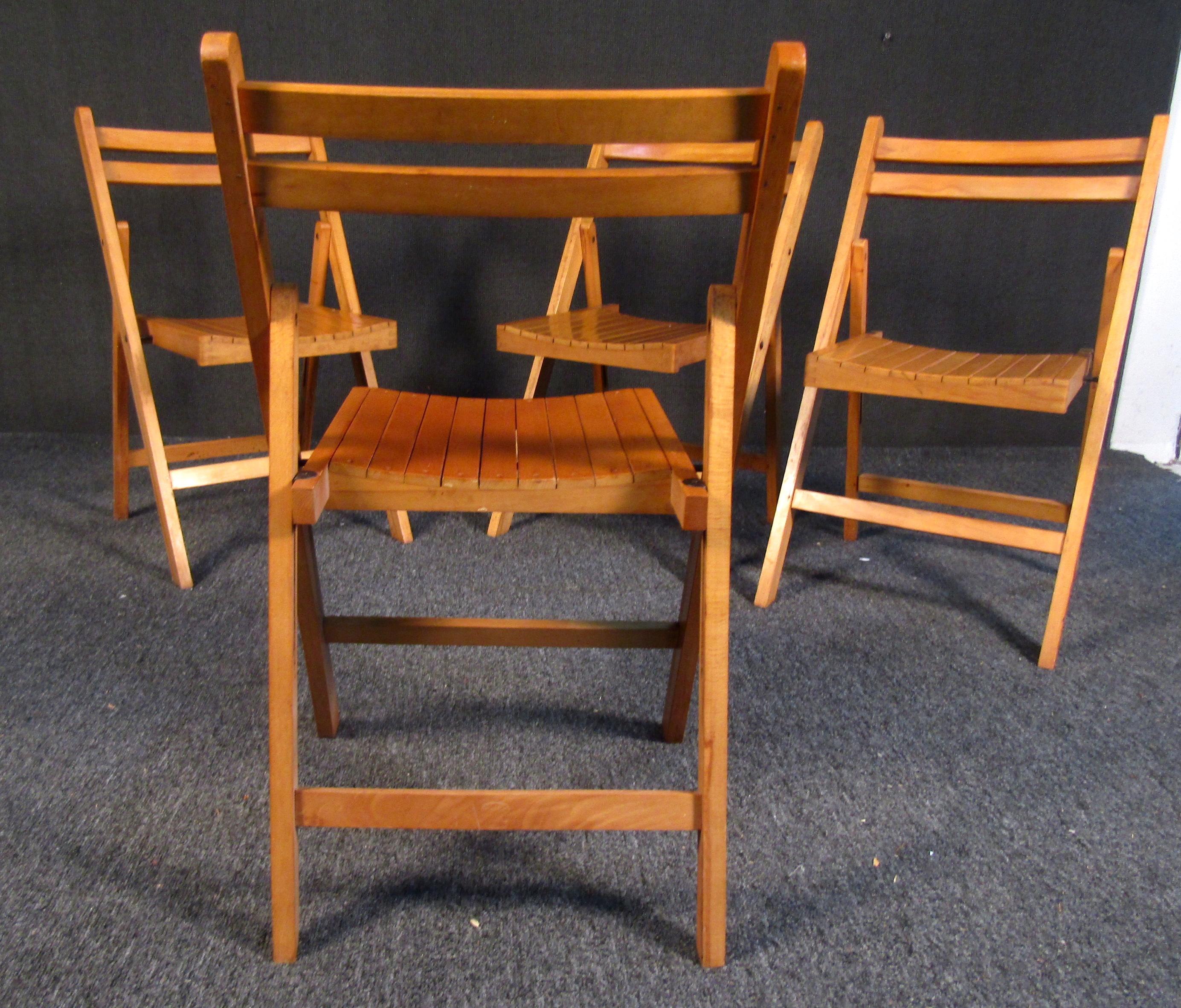 Mid-Century Modern Vintage Modern Slat Folding Chairs For Sale