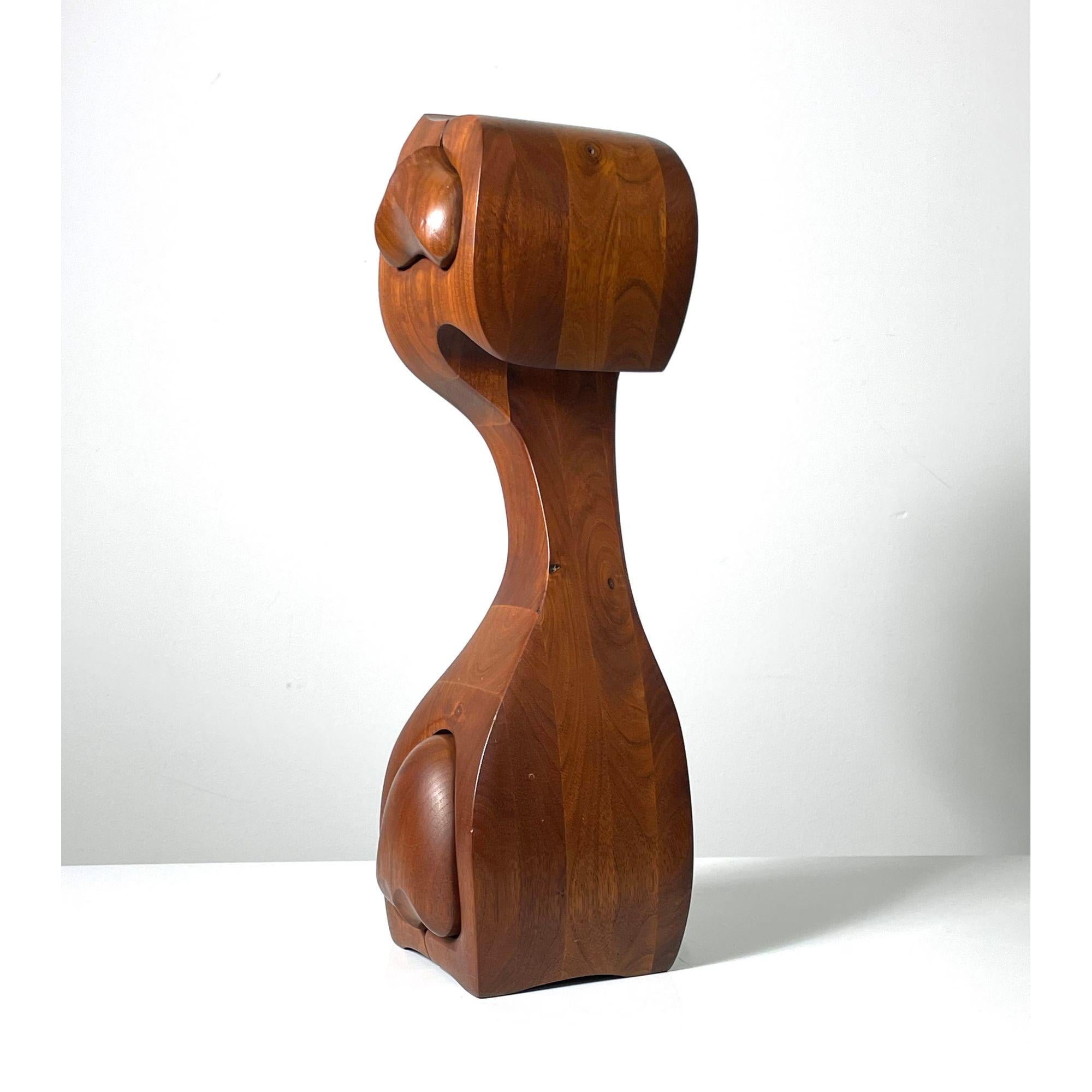 Mid-Century Modern Boîte à puzzle en bois sculpté signée par l'artiste, en noyer, 1982, de The Modern Craft. en vente