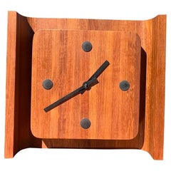 Horloge murale danoise de style The Modernity Vintage