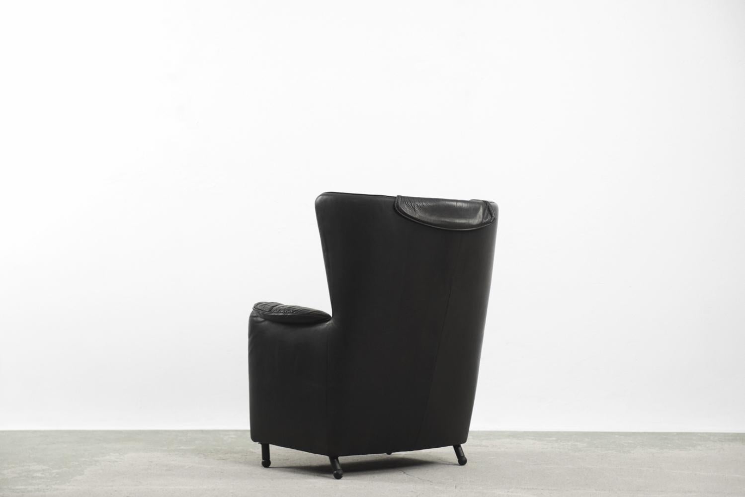 Late 20th Century Vintage Modern Swiss Leather DS-23 Wing Chair by Franz Josef Schulte for De Sede For Sale