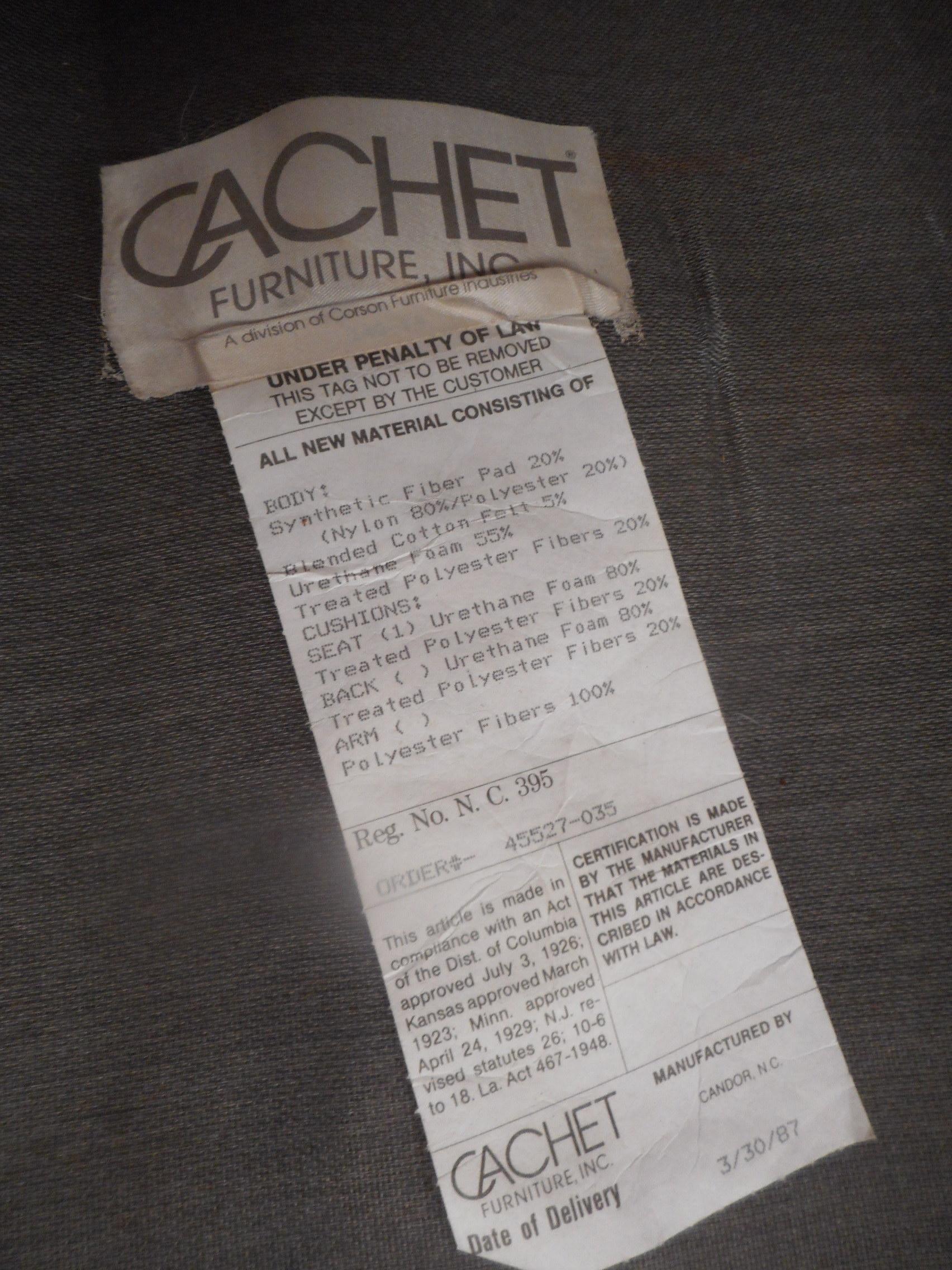 Cachet Furniture Sillones giratorios modernos en Bueno estado para la venta en Brooklyn, NY