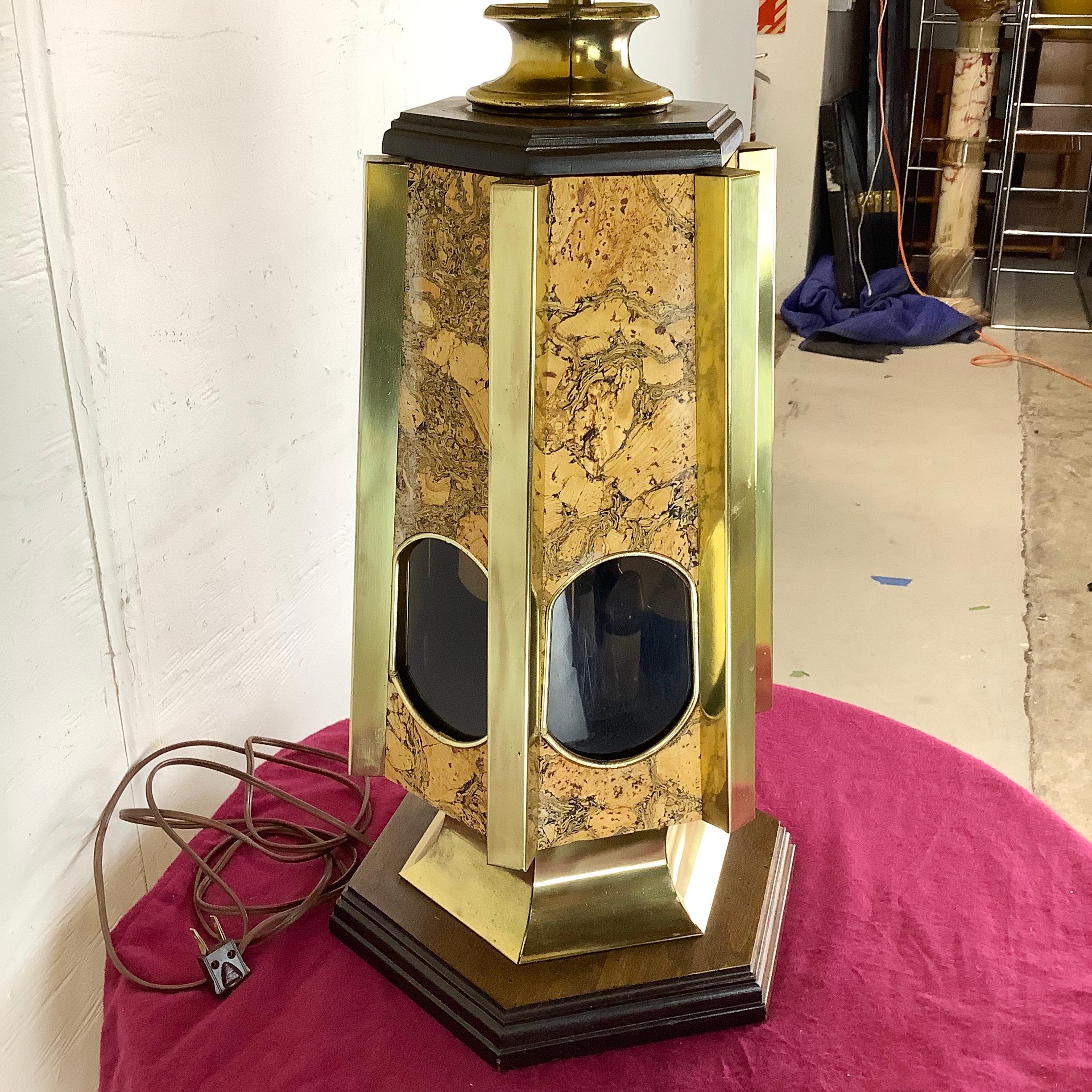 Lampe de table moderne vintage en liège et laiton en vente 3