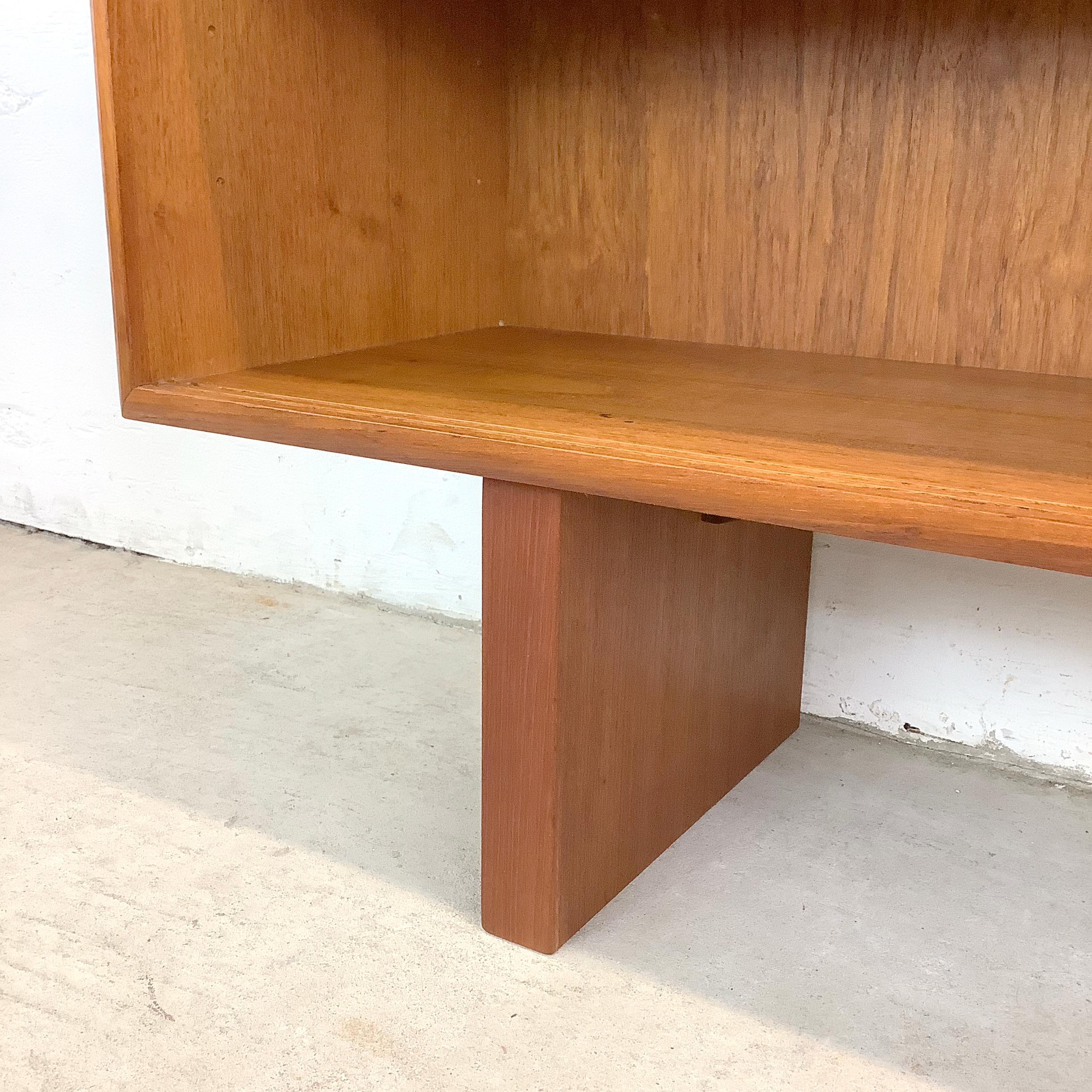 Vintage Modern Teak Bücherregal Topper im Angebot 8