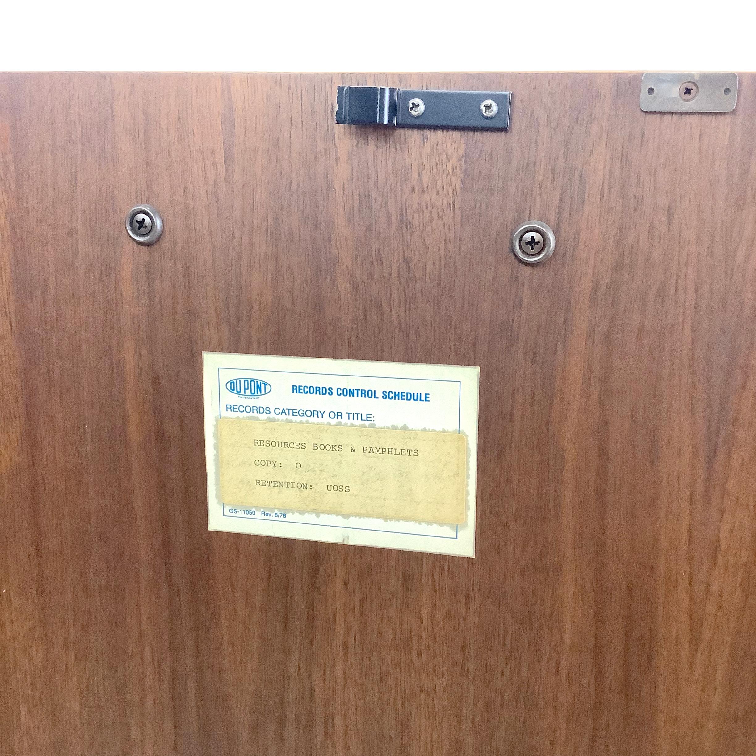 Mobiletto o comodino in teak moderno d'epoca in vendita 9