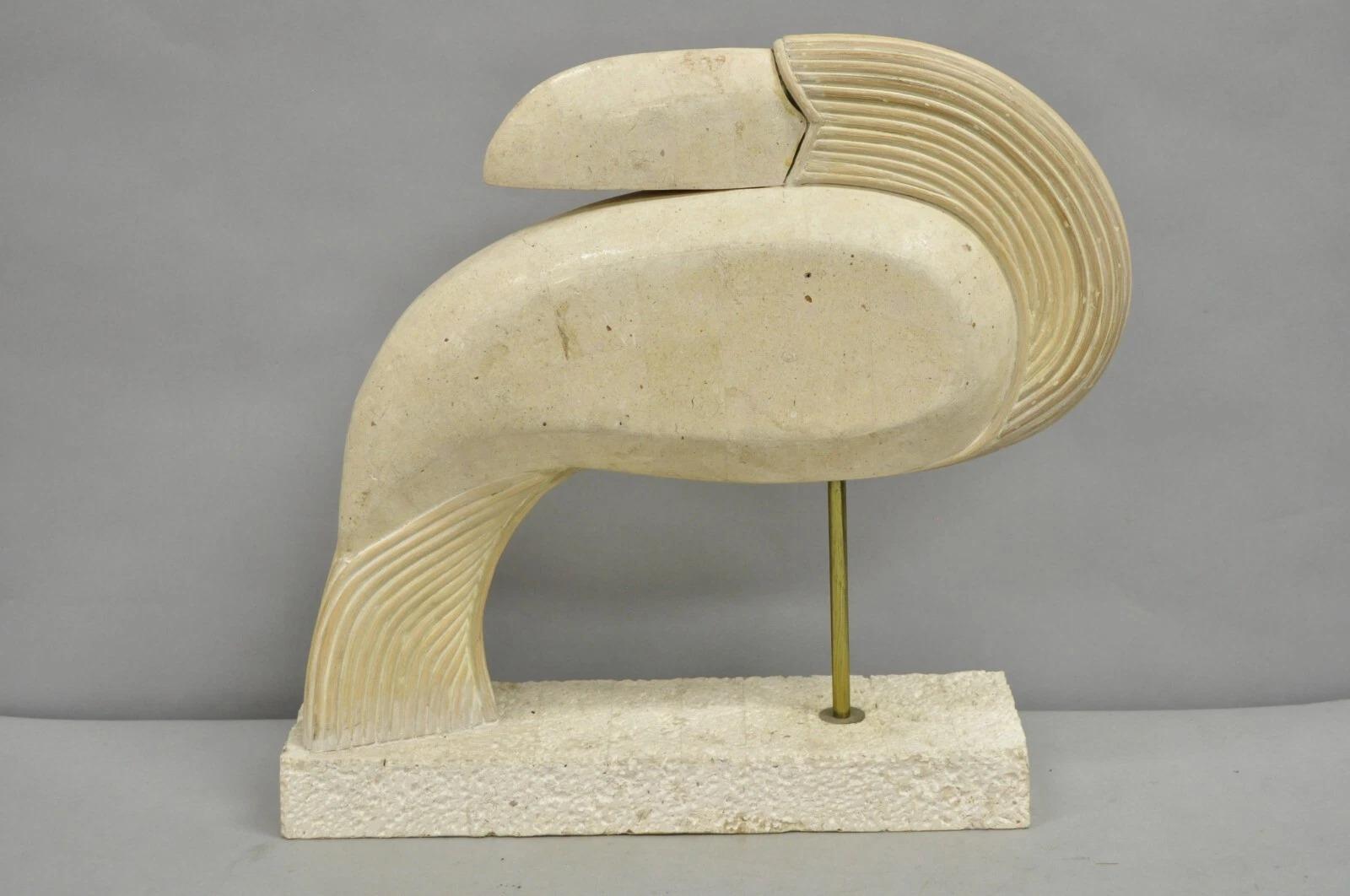 Scultura moderna d'epoca di uccello tucano in marmo travertino tessellato - coppia in vendita 5