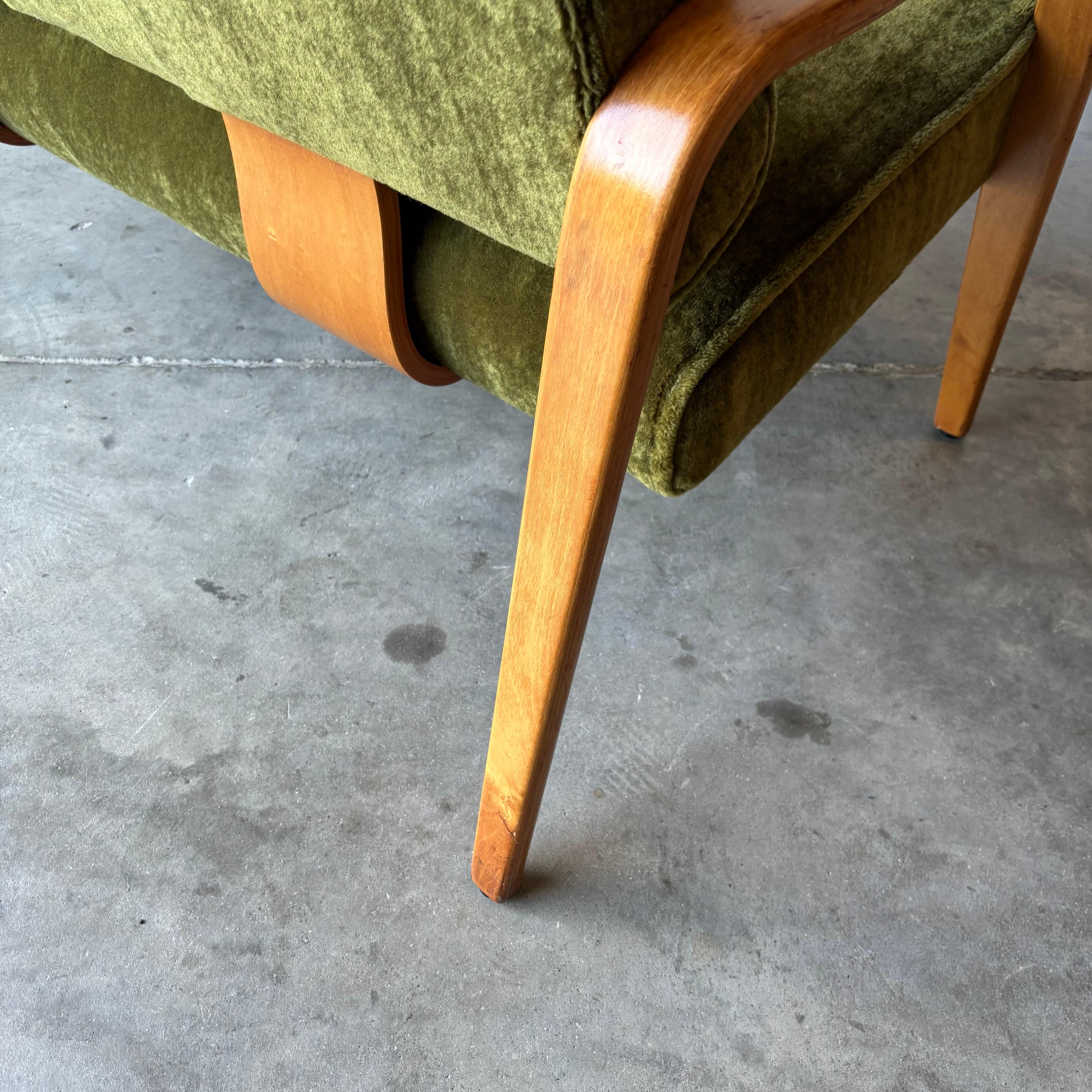 Vintage Modern Thonet Loveseat, New Mohair en vente 4