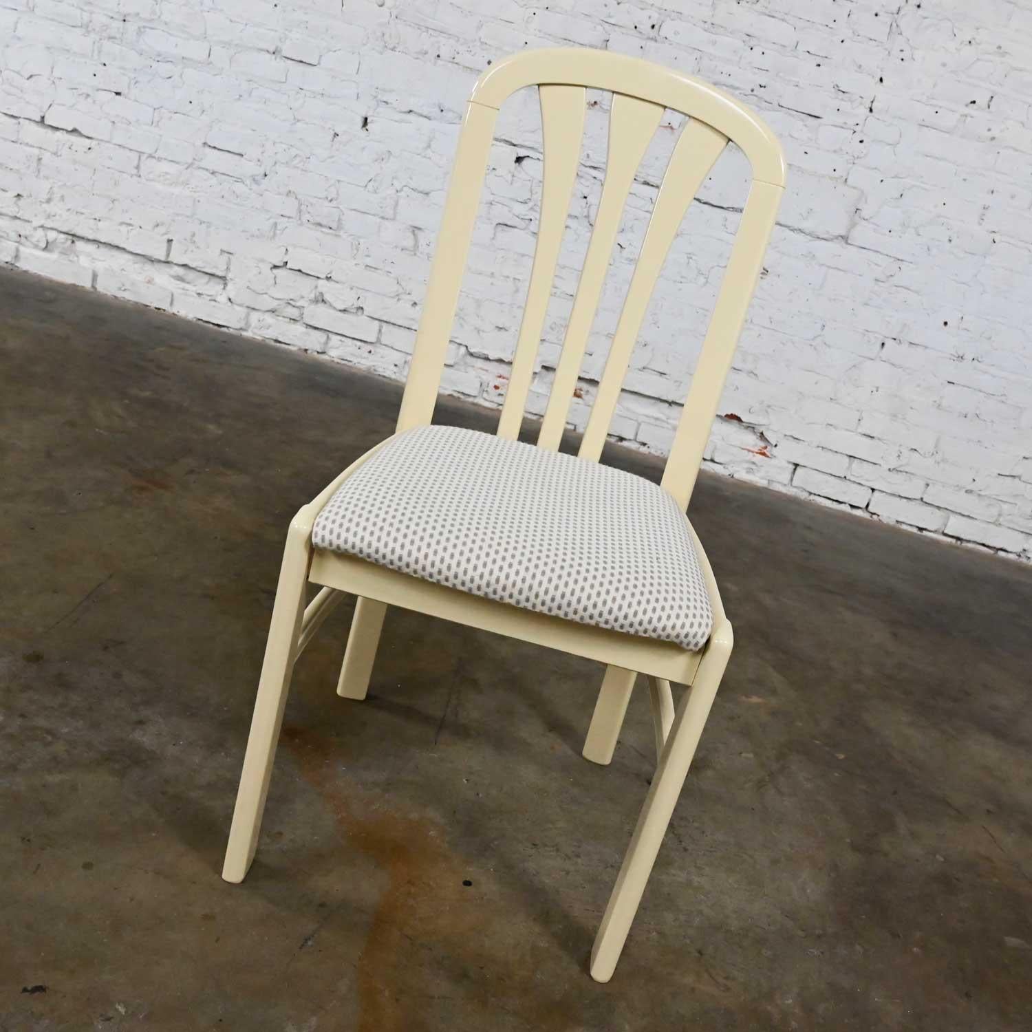 Unknown Vintage Modern to Post Modern White Lacquered Side Chair with Arched Top For Sale