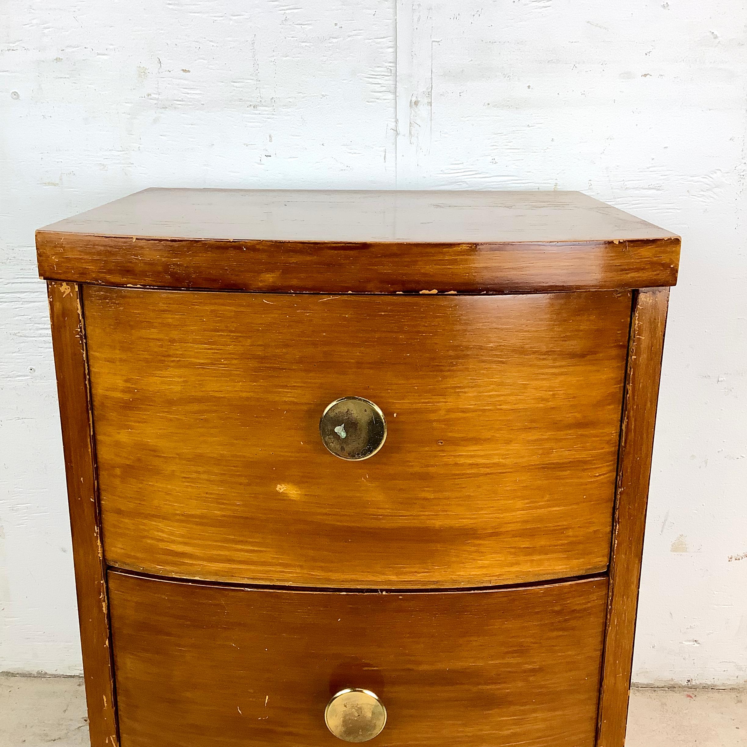 Mid-Century moderno Comodino a due cassetti Vintage By in vendita