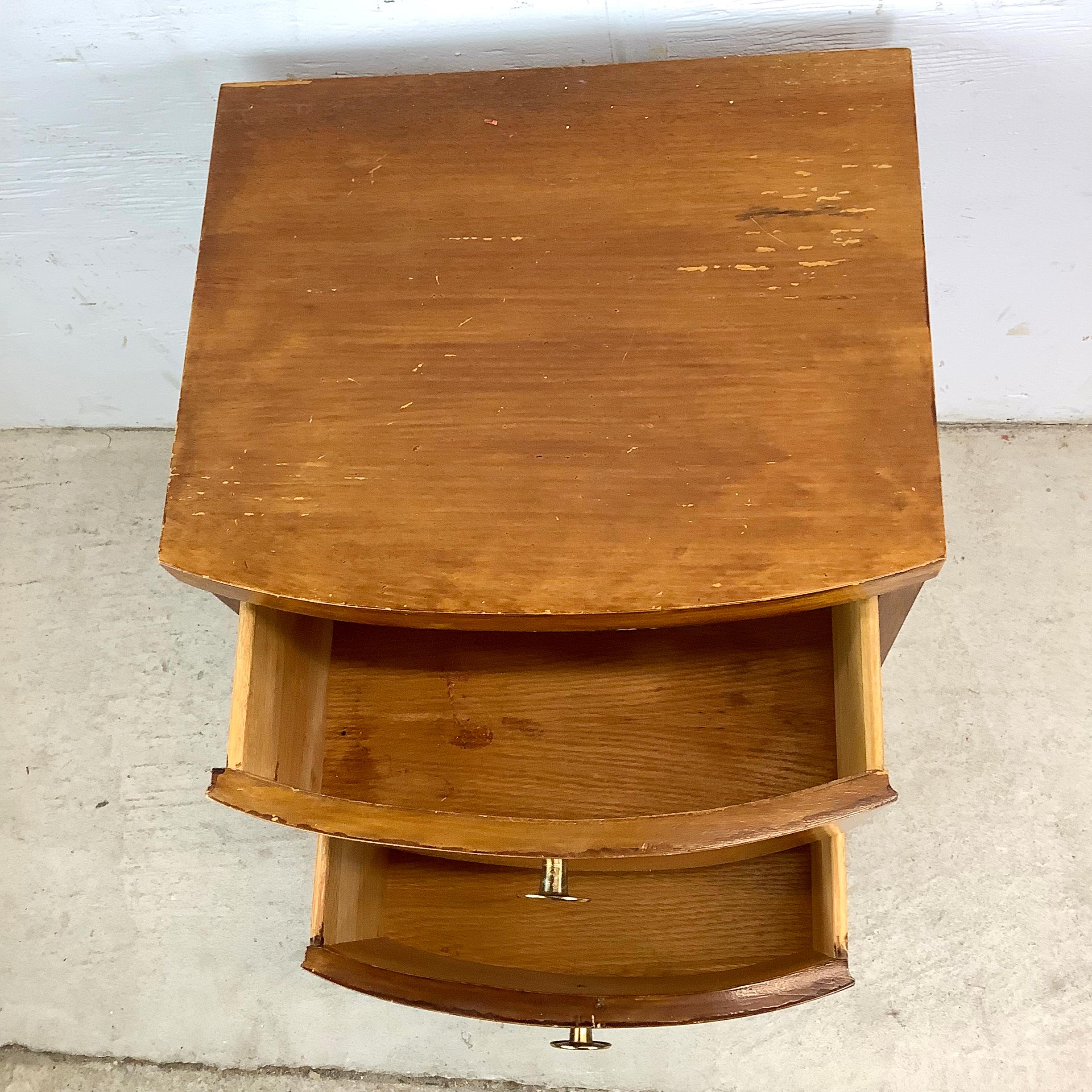 Impiallacciato Comodino a due cassetti Vintage By in vendita