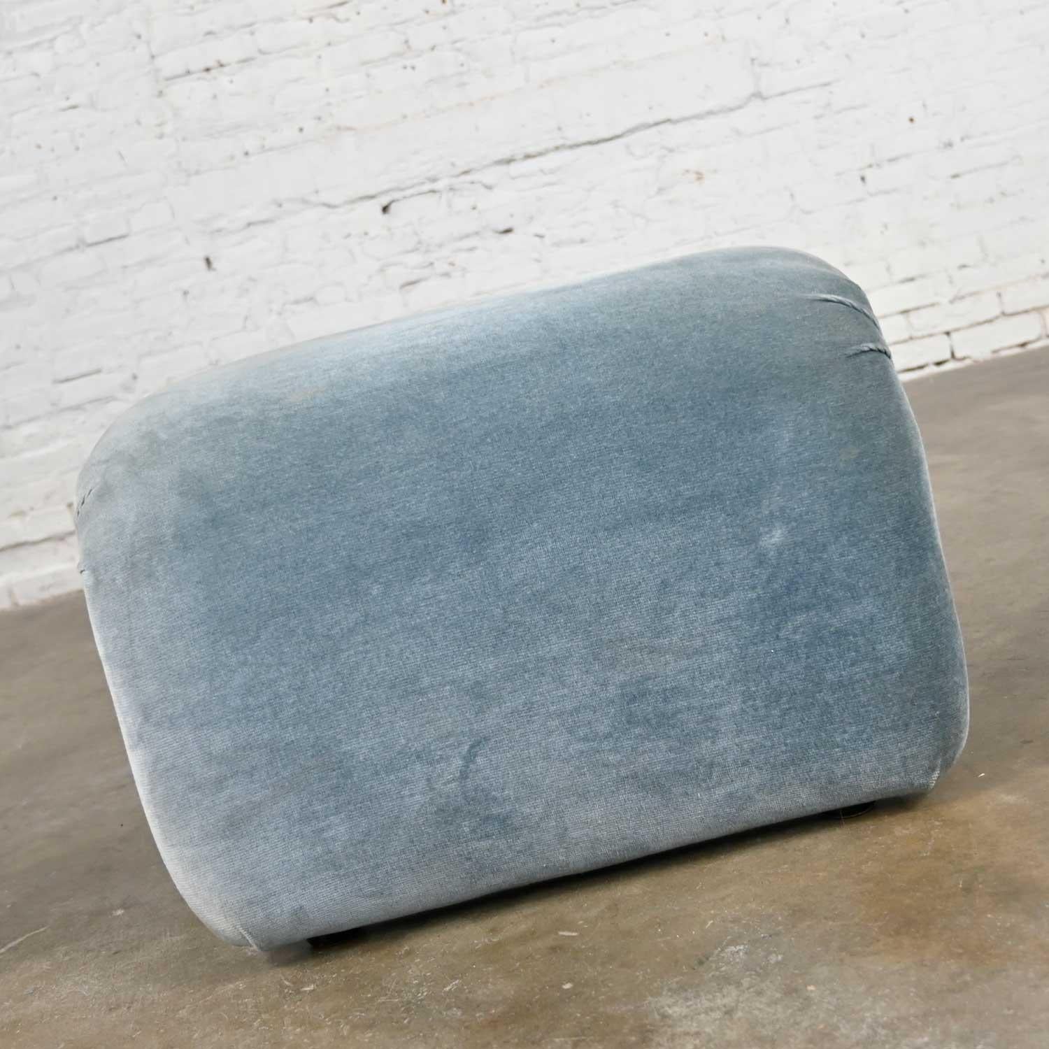 Vintage Modern U-Shaped Ottoman with Blue Velvet-Like Brushed Chenille Fabric In Good Condition In Topeka, KS