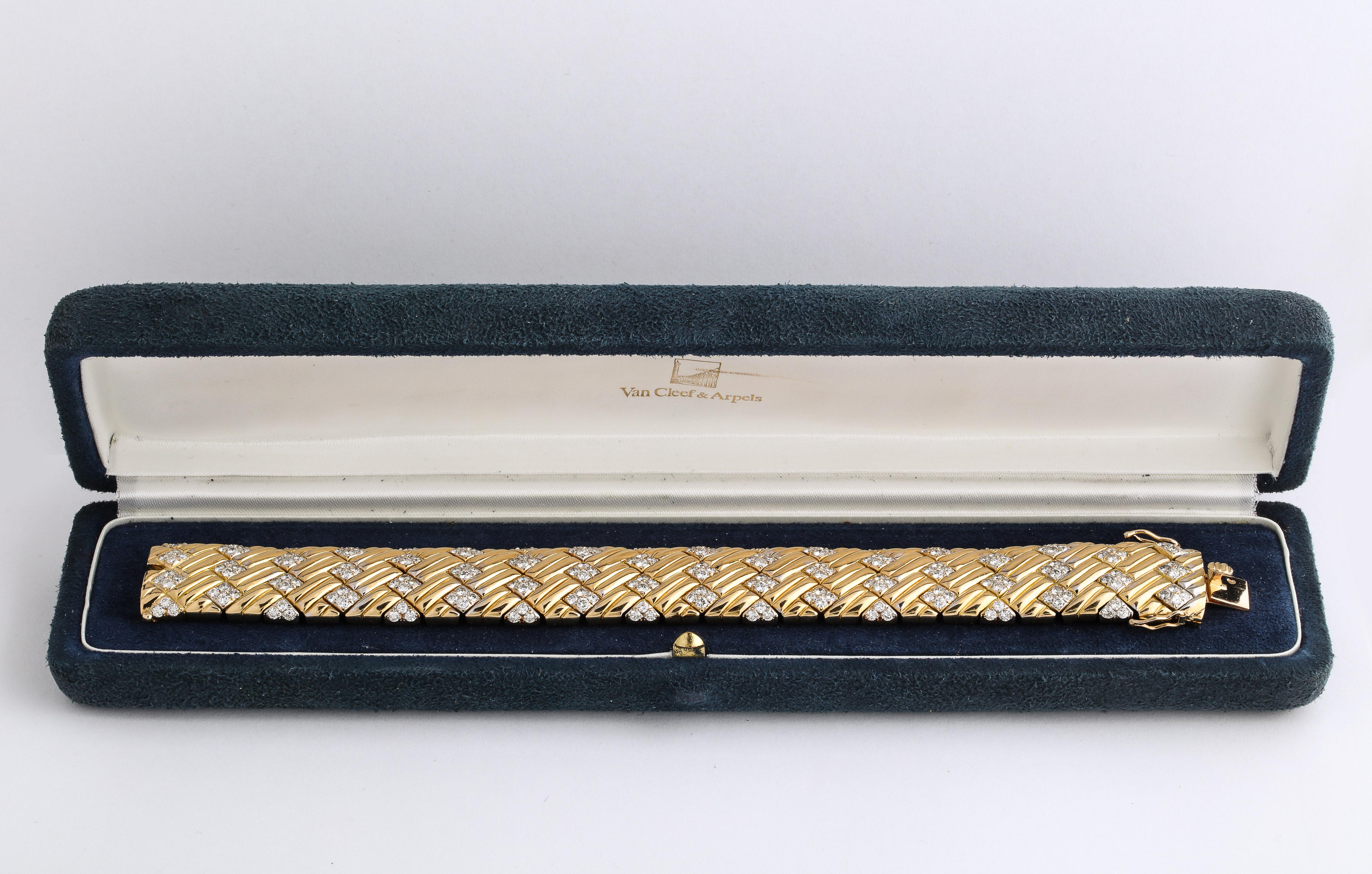 Vintage Modern Van Cleef & Arpels Diamond and Gold Cuff Bracelet with Box 4