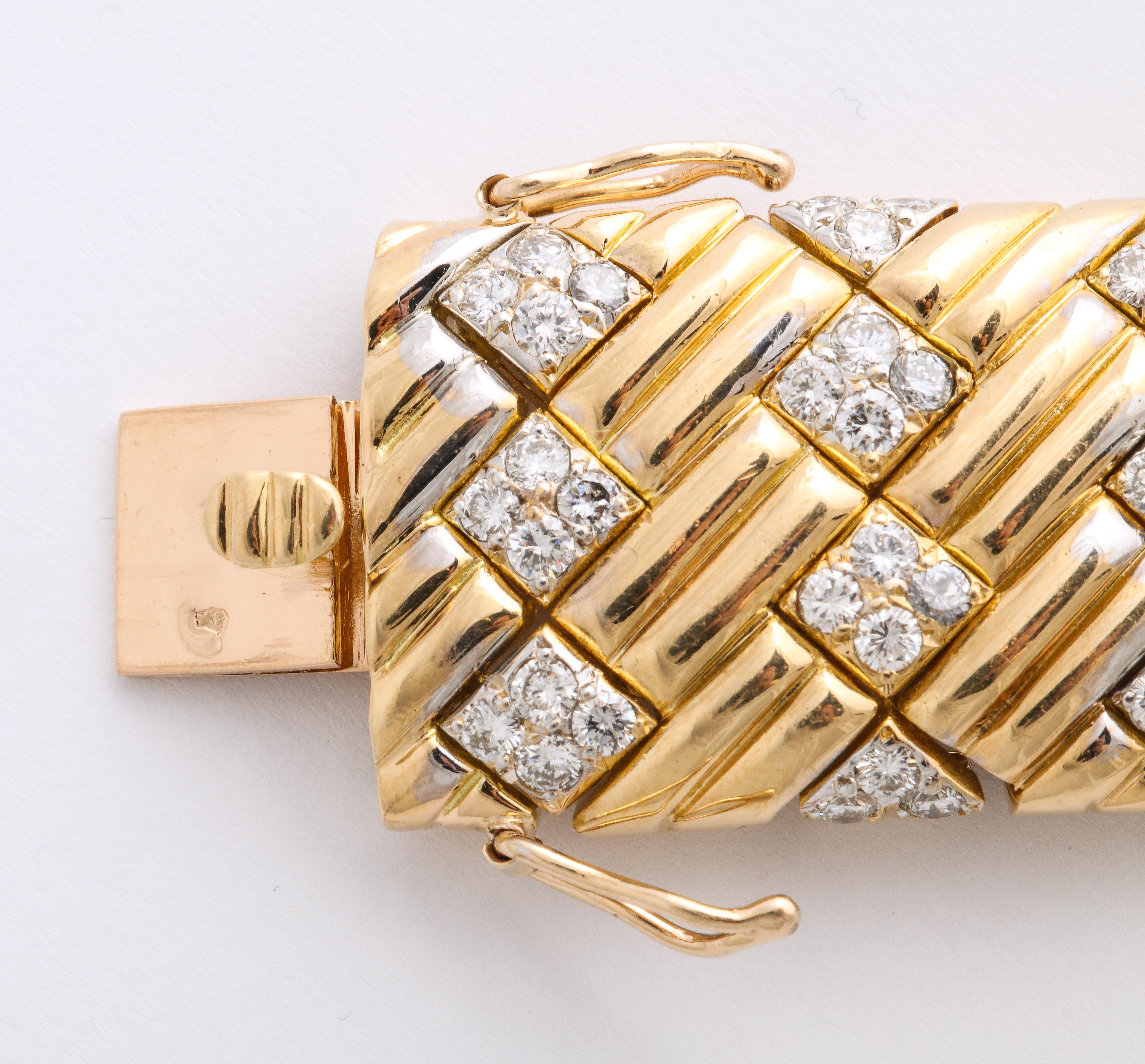 Women's or Men's Vintage Modern Van Cleef & Arpels Diamond and Gold Cuff Bracelet with Box