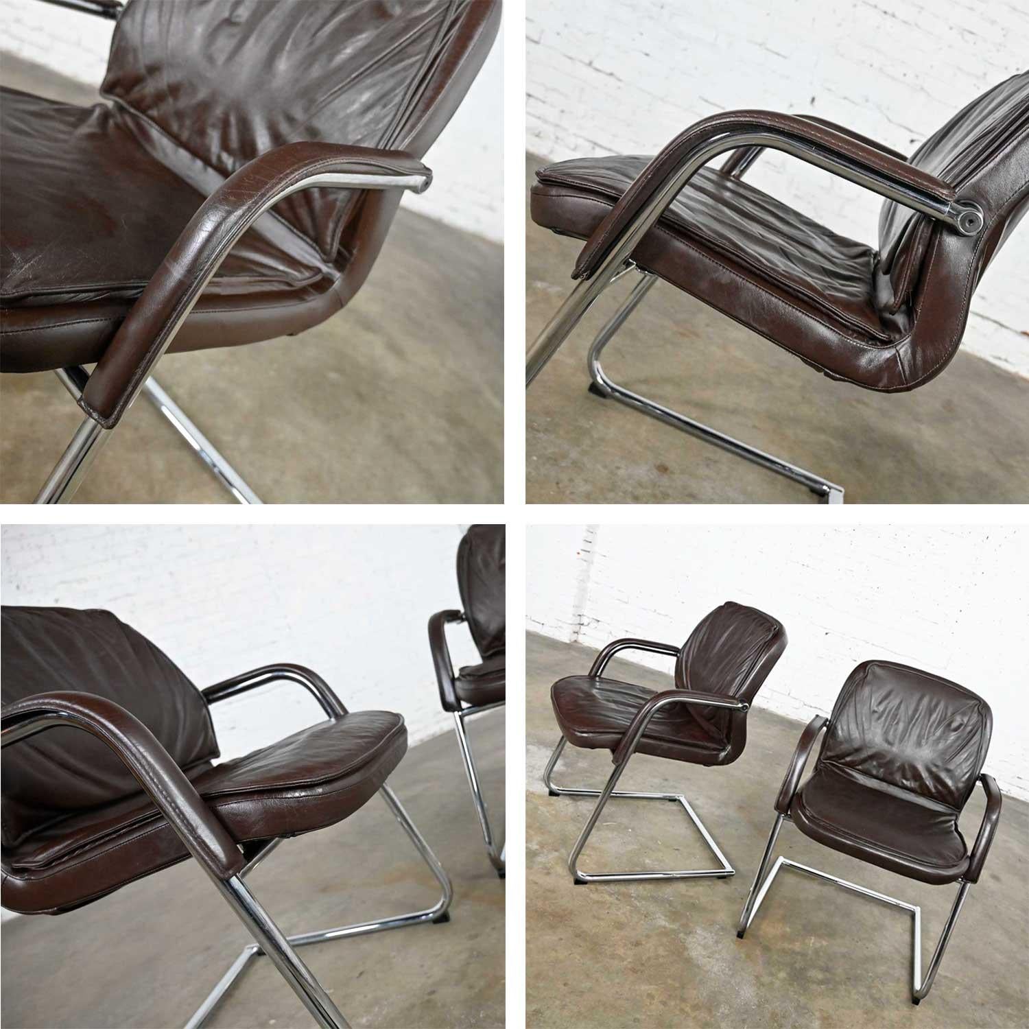 Vintage Modern Vecta Contract Brown Leather & Chrome Cantilever Pair of Chairs For Sale 5