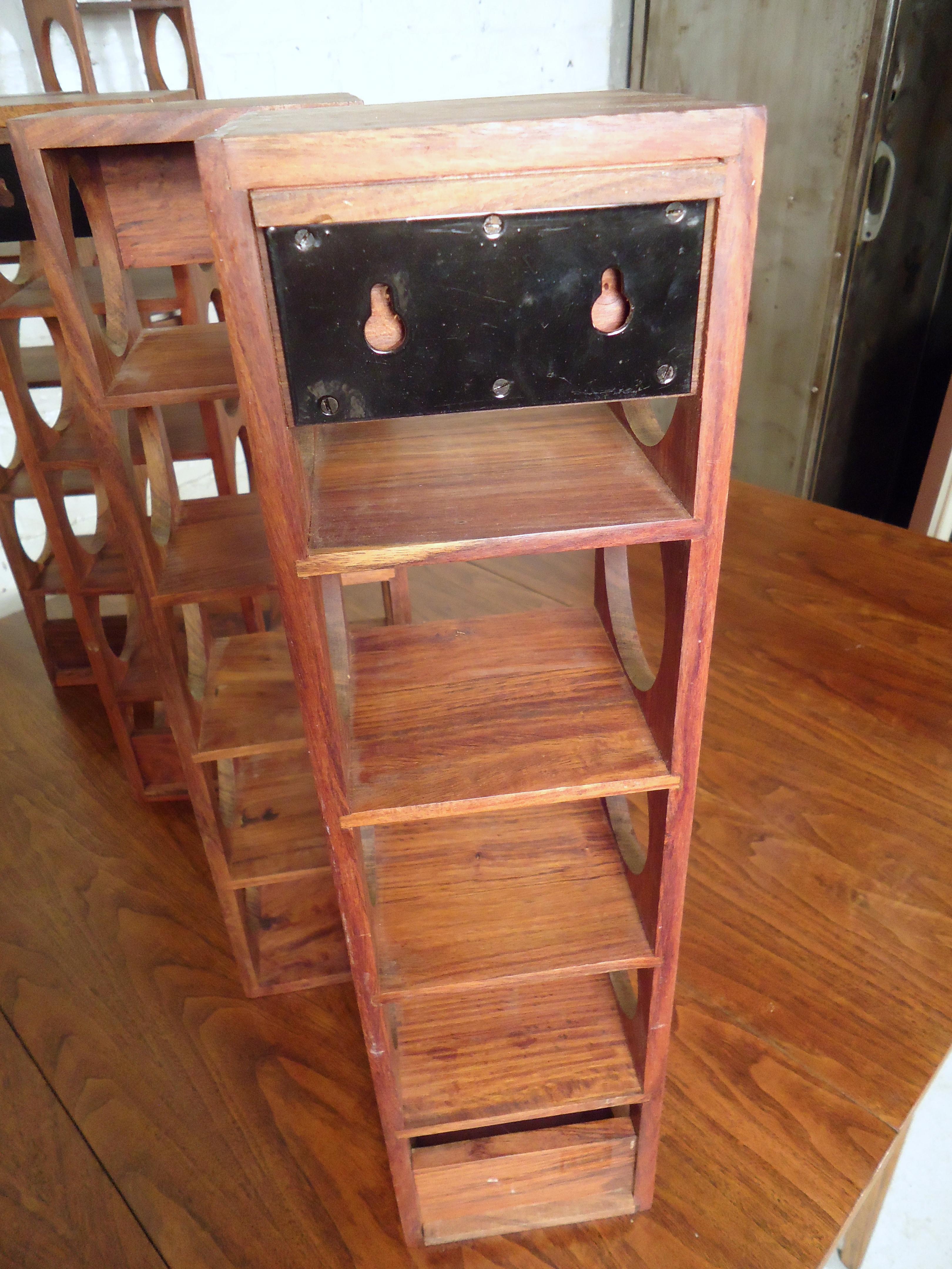 Vintage Modern Wall Hanging Wine Racks In Good Condition In Brooklyn, NY