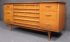 Vintage Modern Walnut Credenza by Forward Furniture Unagusta