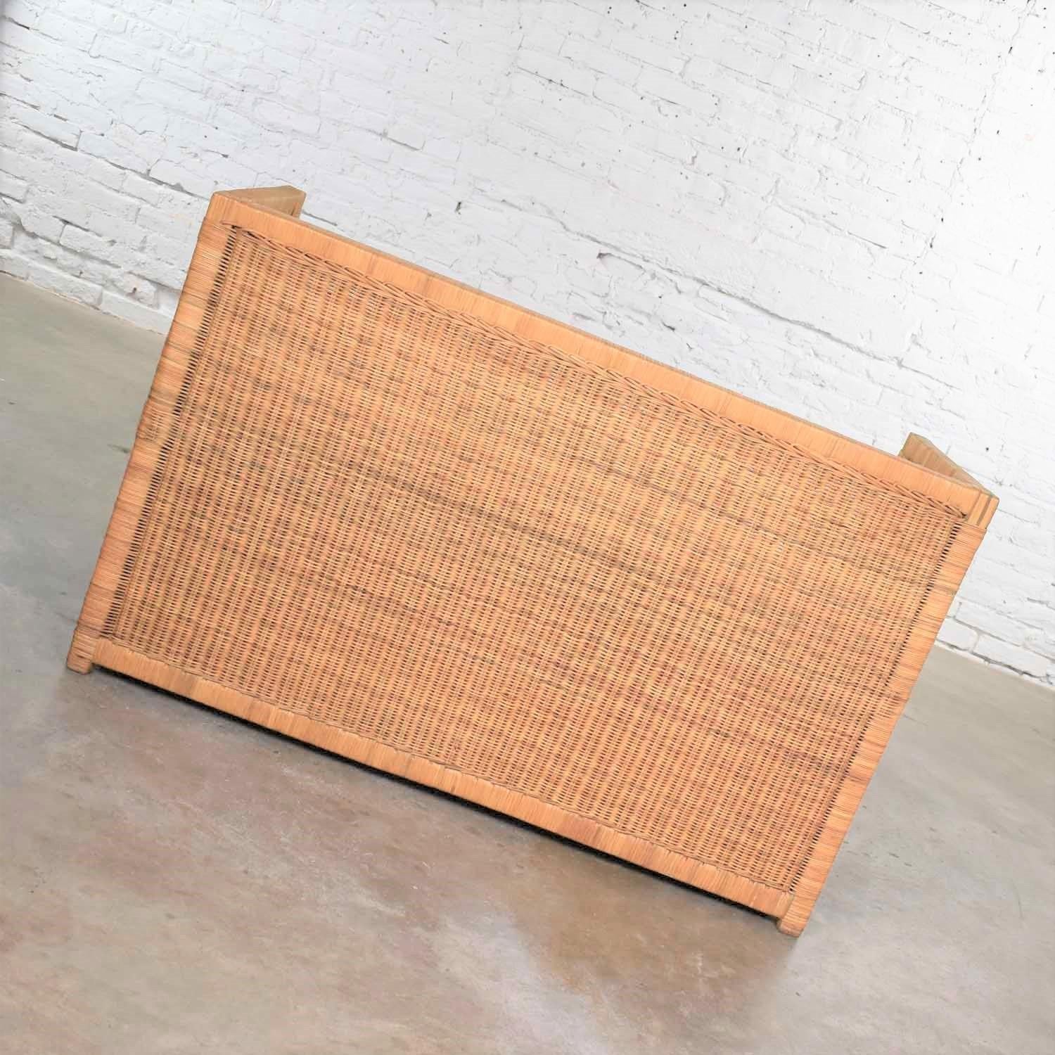Vintage Modern Wicker Bench Settee with Trunk Style Storage 1