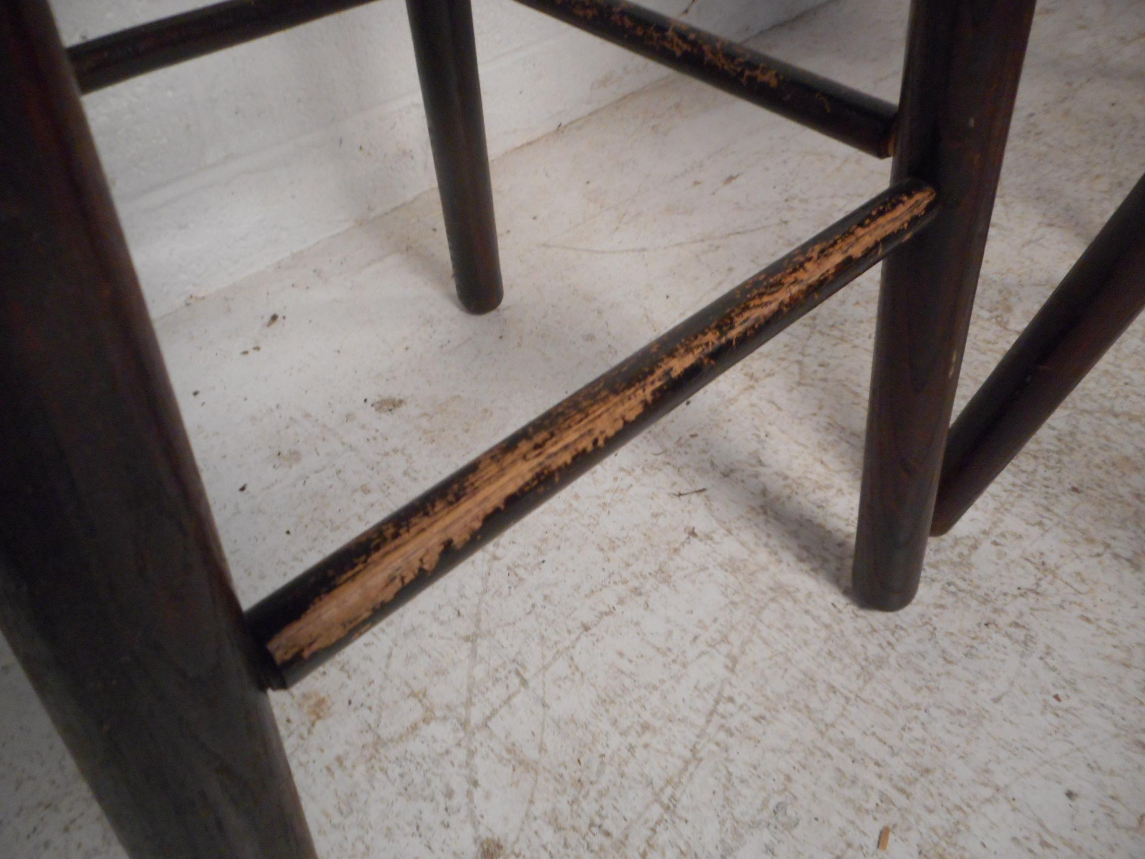 Taburetes de madera modernos vintage en venta 9