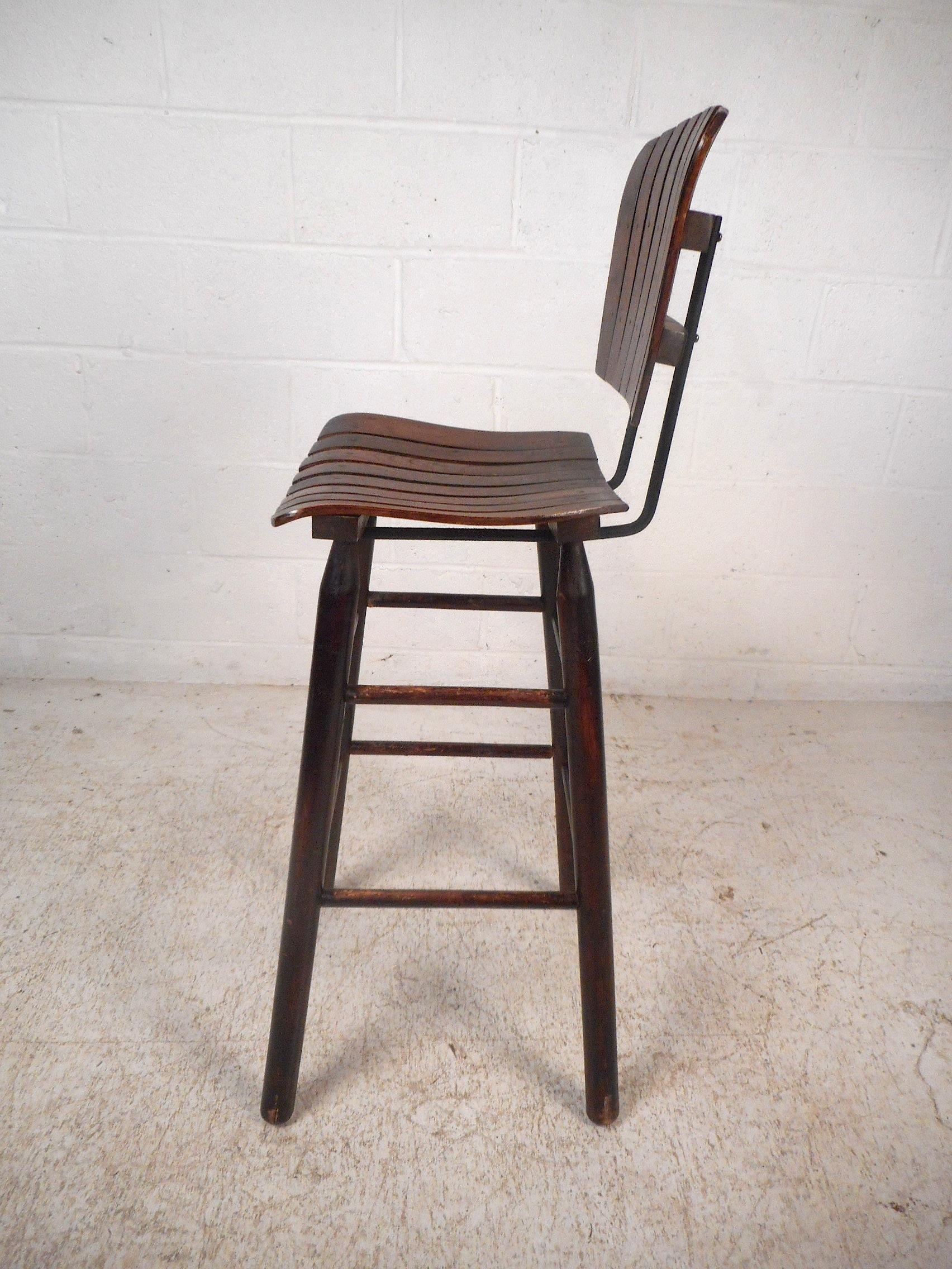 Vintage Modern Wood-Slat Stools In Good Condition For Sale In Brooklyn, NY