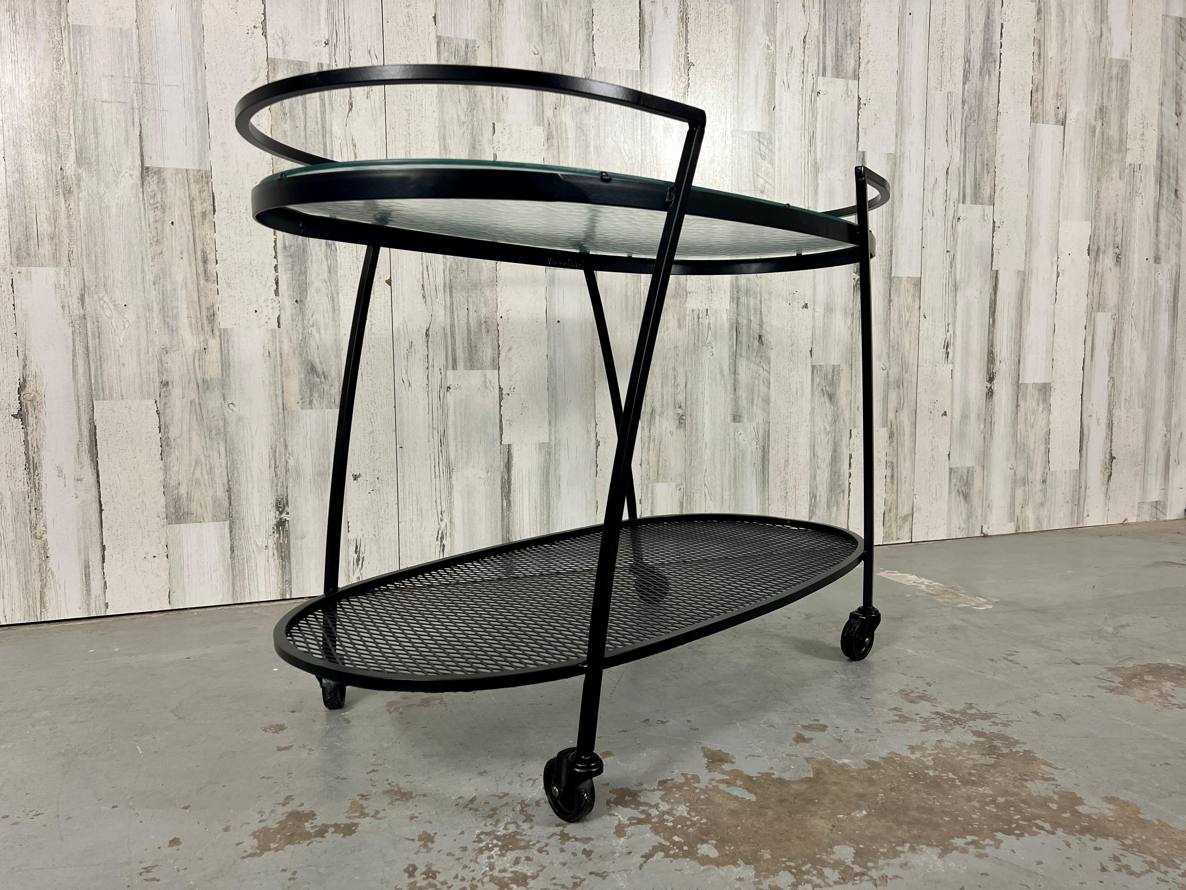 Américain Chariot de bar Woodard vintage et moderne en vente